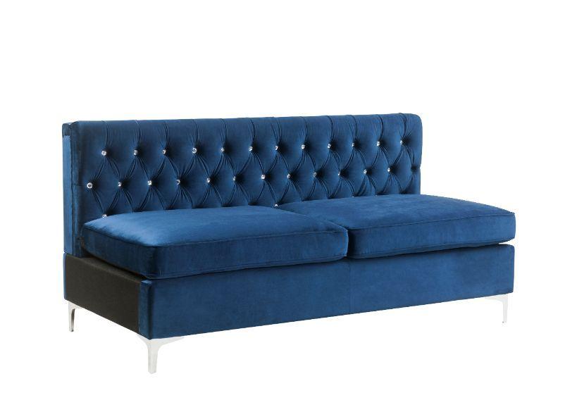 

    
Modern Gray Velvet Sectional Sofa + Ottoman by Acme Jaszira 57342-5pcs
