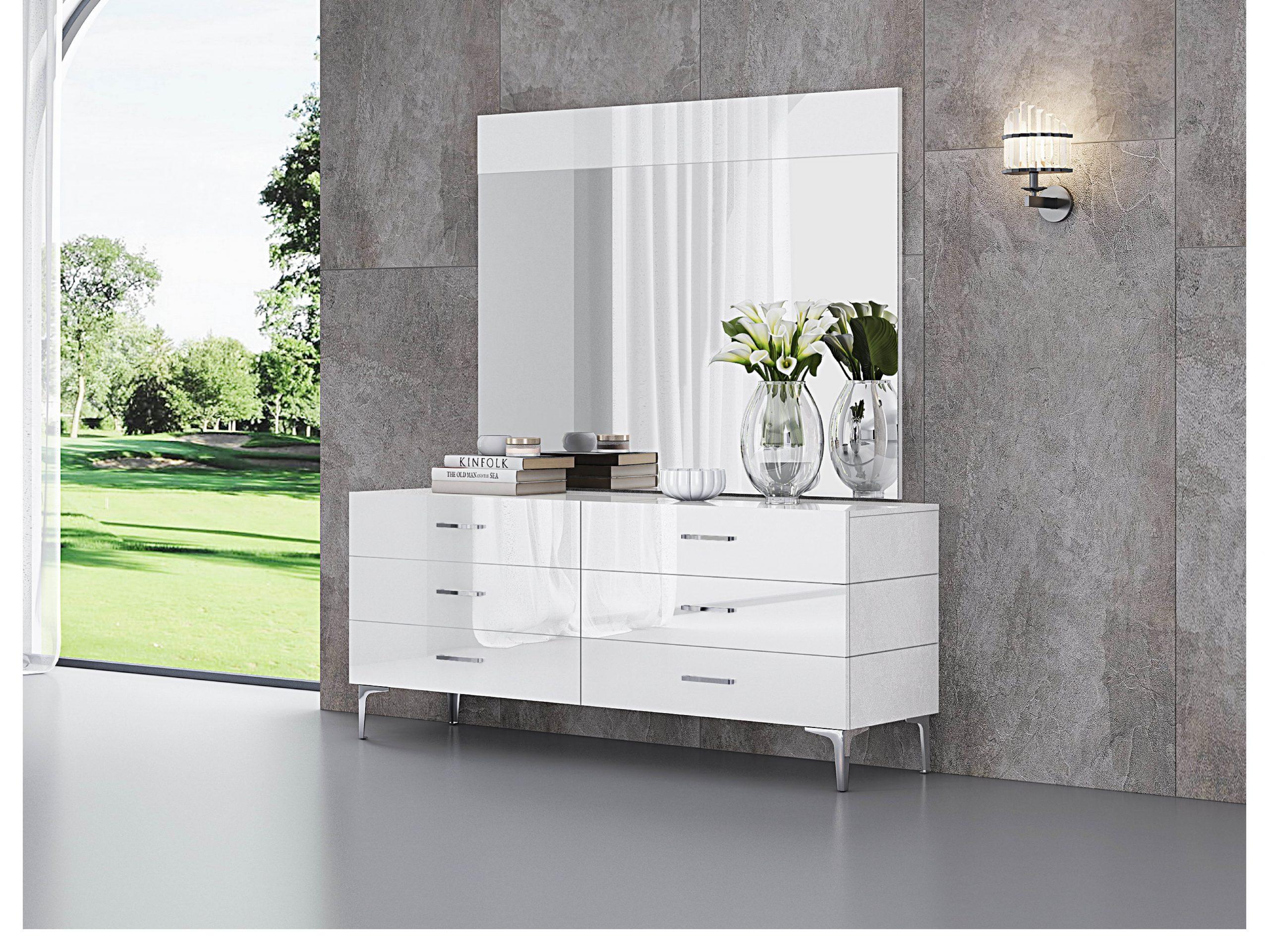 

    
Modern High Gloss White Solid Wood Dresser WhiteLine DR1345D-WHT Diva
