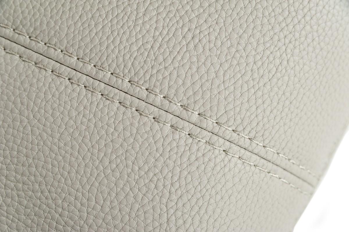

    
VGKNE9104-LTGRY Modern Light Grey Eco-Leather Sectional Sofa w/ Recliner VIG Divani Casa Maine
