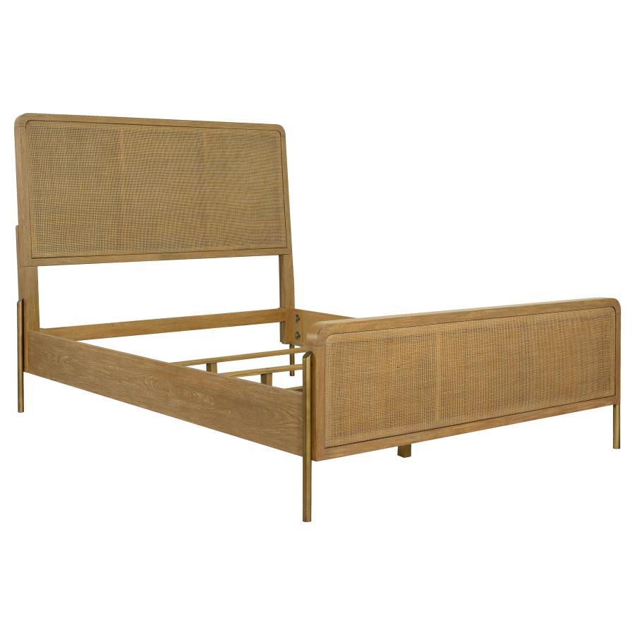 

    
Modern Sand Wash Solid Wood Queen Panel Bedroom Set 5PCS Coaster Arini 224300Q

