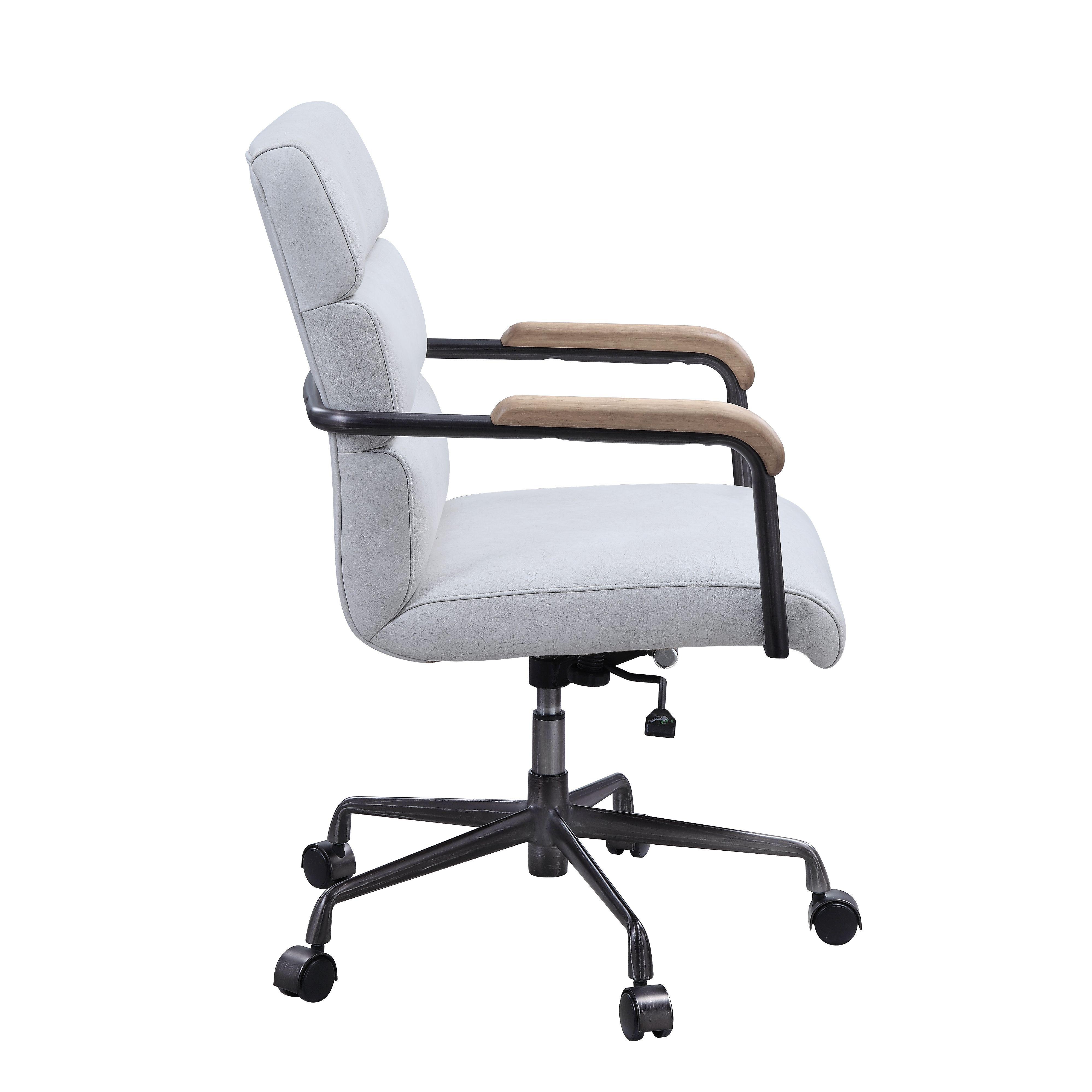 

    
Halcyon Office Chair
