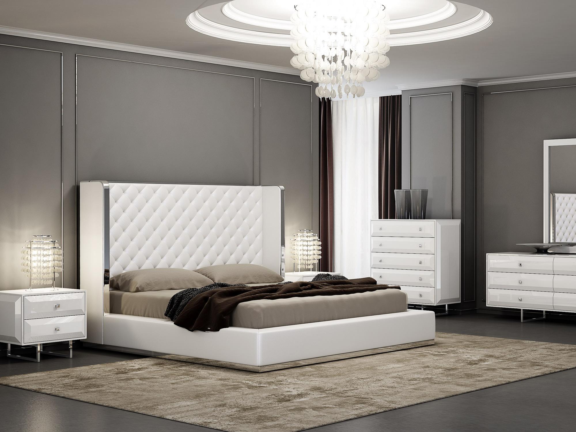 

    
Modern White Fabric Upholstery King Bed WhiteLine BK1356P-WHT Abrazo
