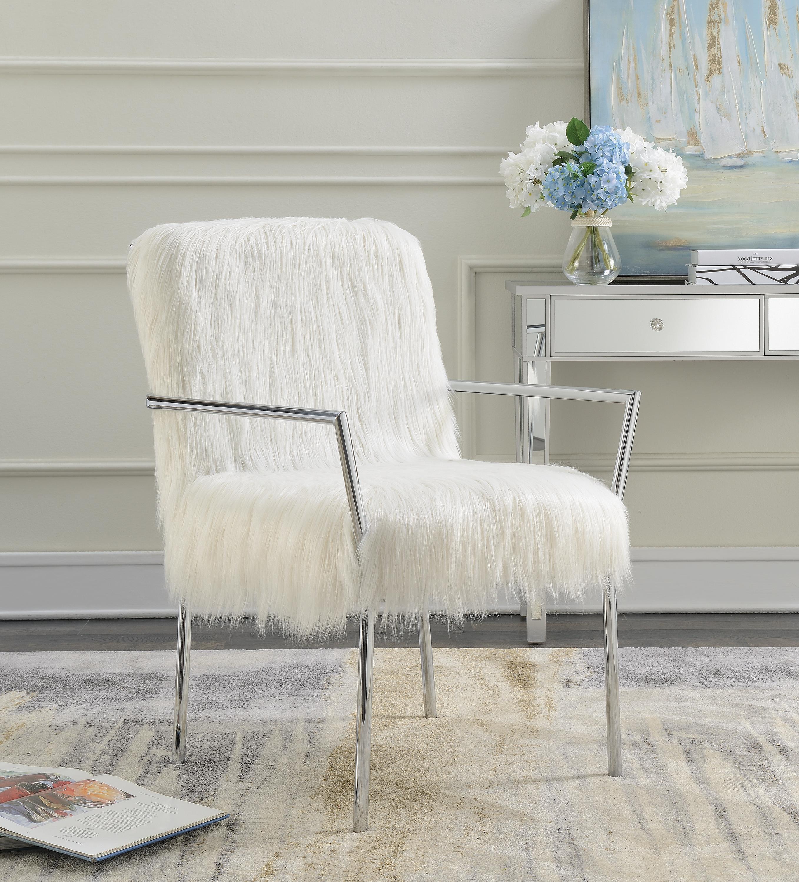 

    
904079 Accent Chair
