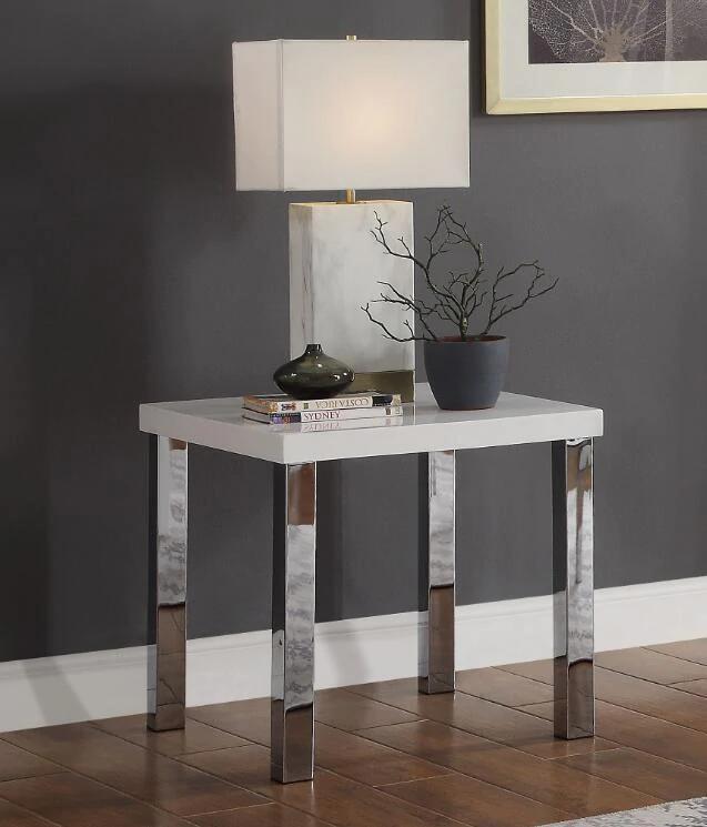 

    
82330-3pcs Modern White High Gloss Wood Coffee Table + 2 End Tables by Acme Harta 82330-3pcs
