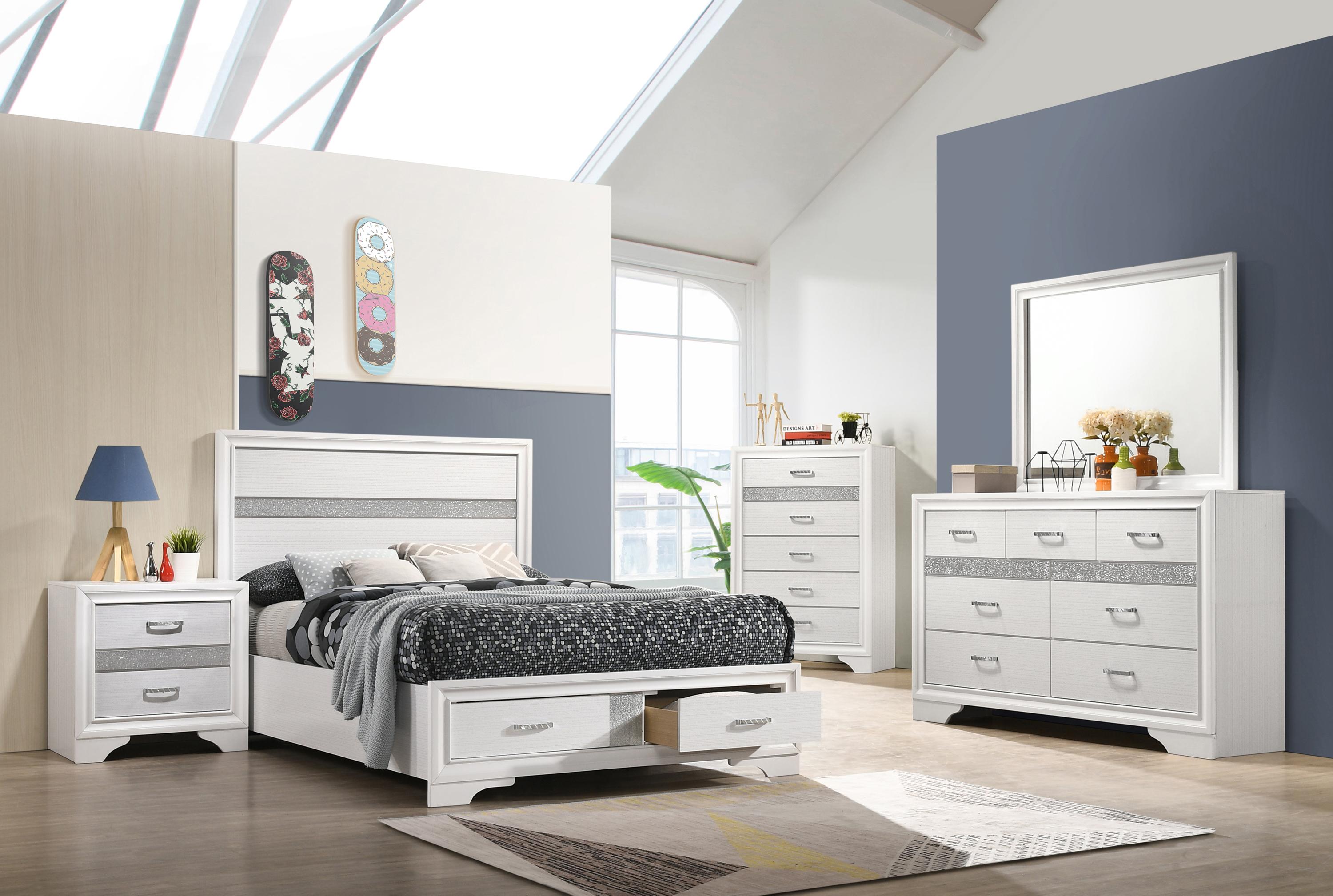 

    
Modern White Wood Full Storage Bedroom Set 3pcs Coaster 205111F Miranda
