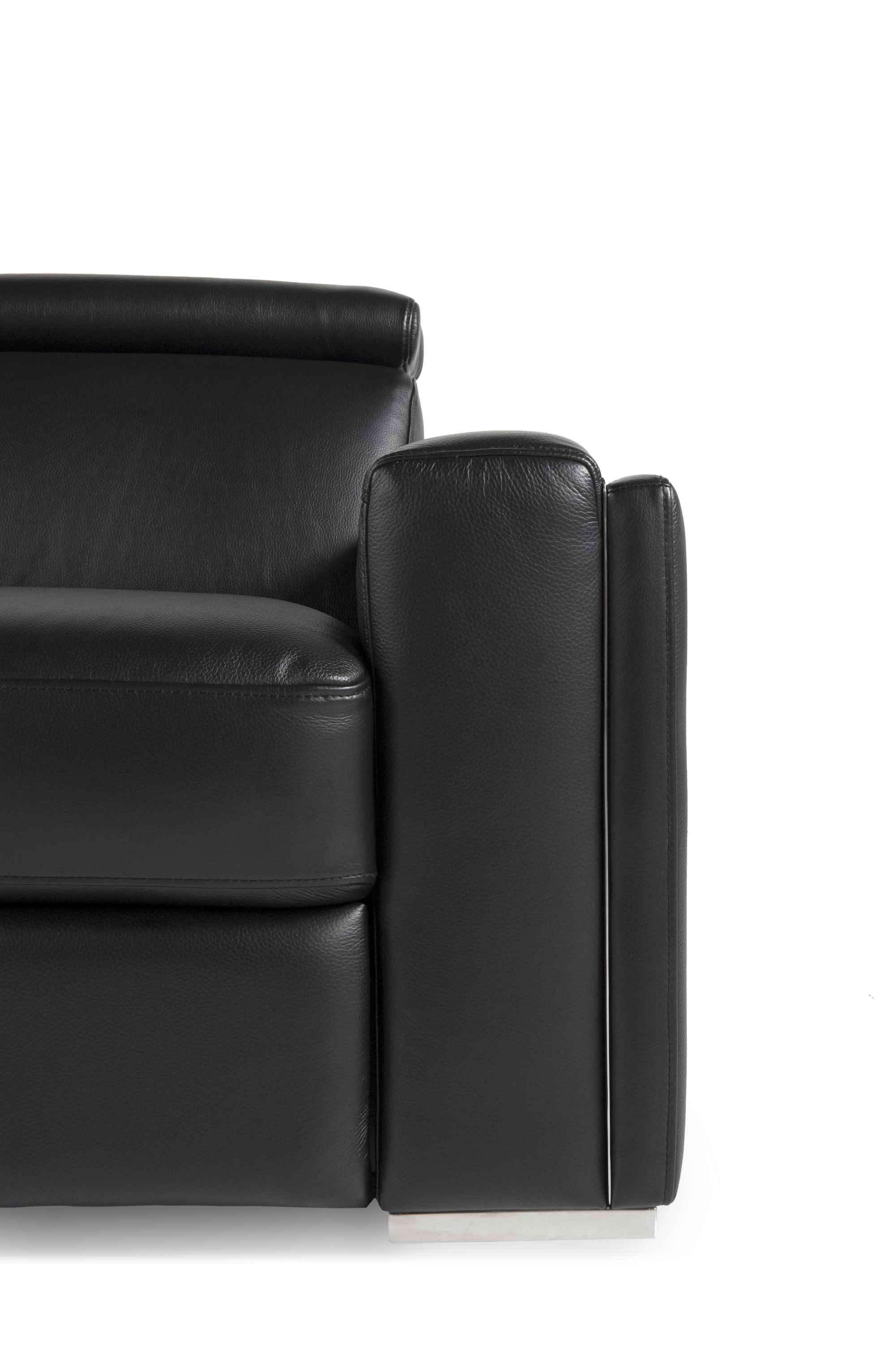 

    
 Shop  Black Top Grain Leather Motorized Sofa Set 3Pcs Ellie 531 Moroni Contemporary
