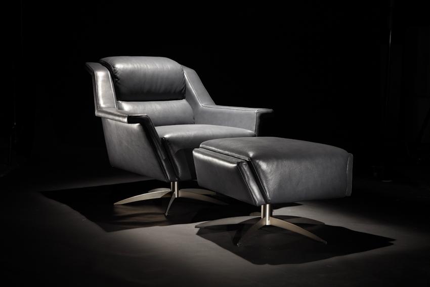 

    
Moroni Kaato 574 Grey Blue Top Grain Leather Upholstery Mid-Century Swivel Chair
