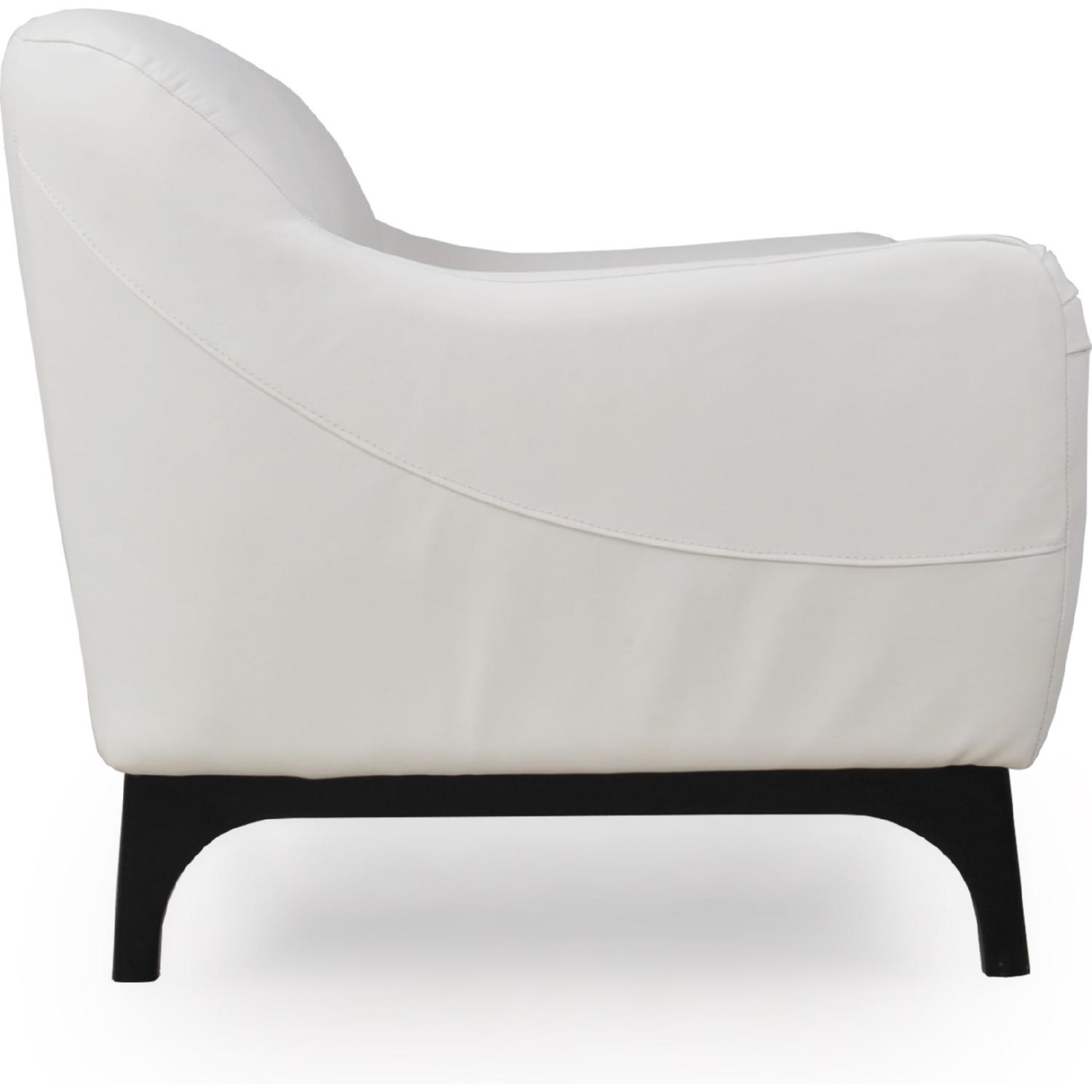 

                    
Moroni Wollo 357 Arm Chairs White Top grain leather Purchase 
