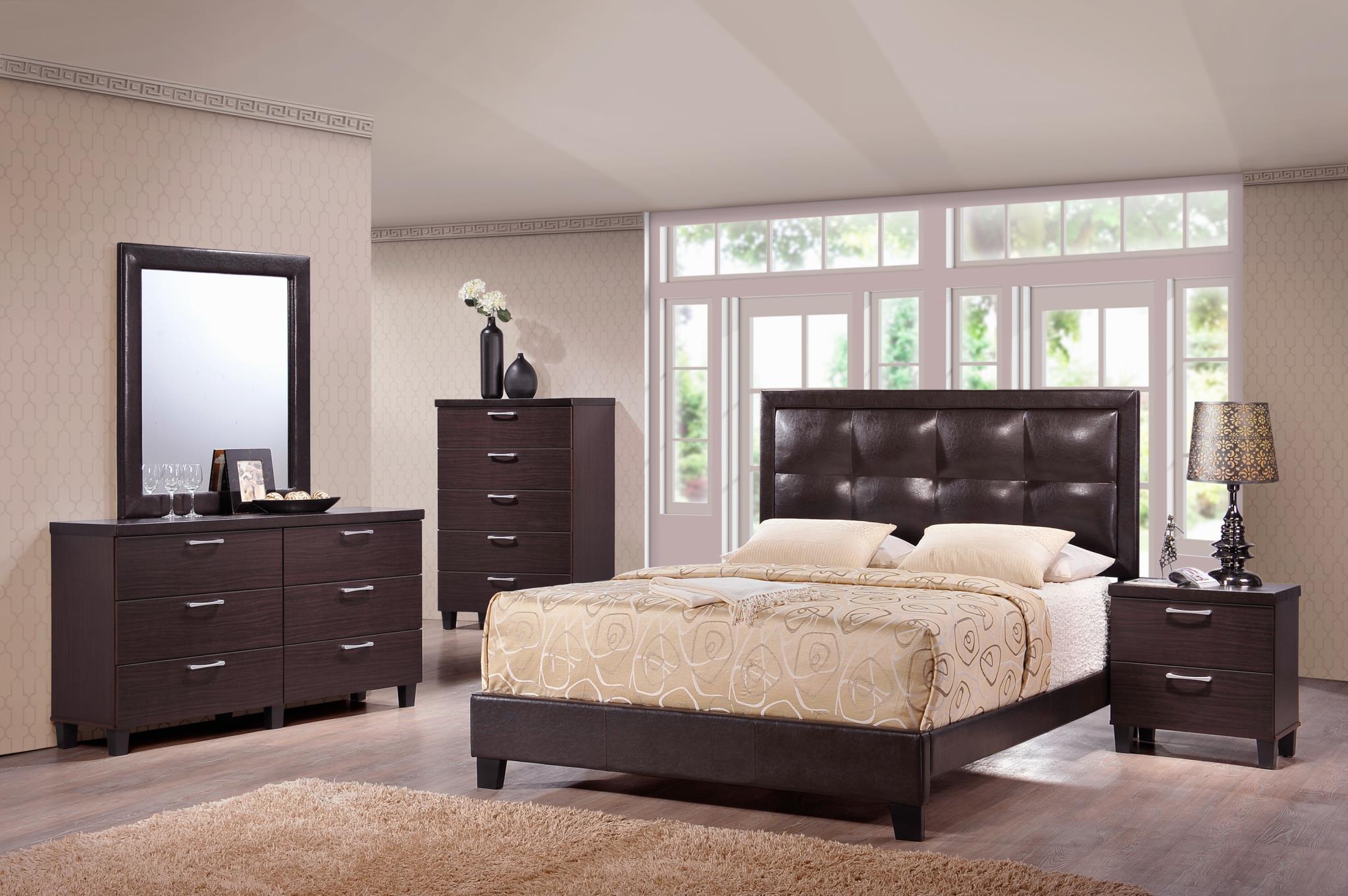 

    
MYCO Furniture Bravia Panel Bed Walnut/Dark Walnut BR1238-Q
