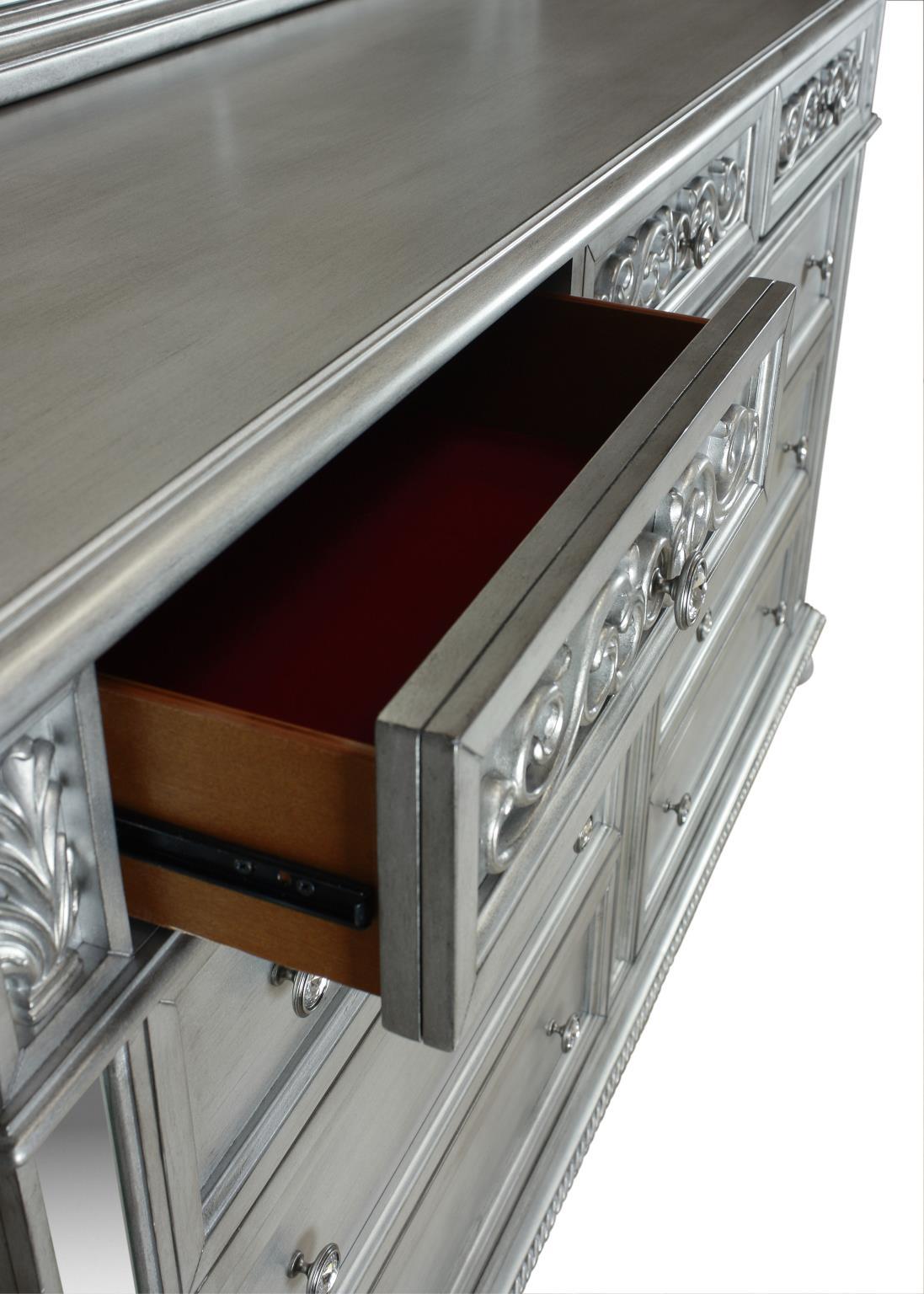 

                    
MYCO Furniture Kealynn Combo Dresser Silver  Purchase 
