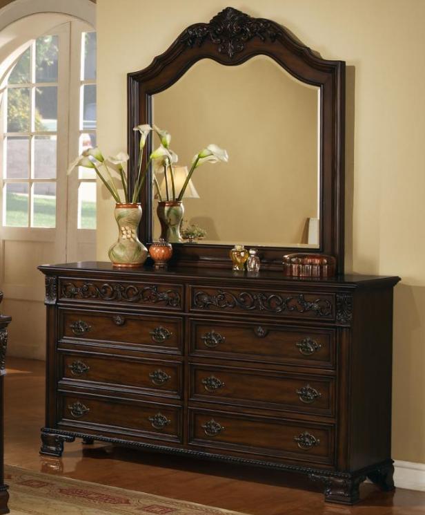

    
MYCO Furniture KE187DR Kensington Dark Cherry Finish Luxury 8-Drawers Dresser with Mirror Set 2
