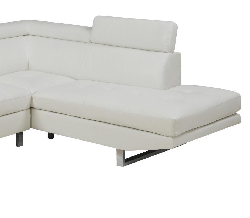 

    
MYCO Furniture Metairie Sectional Corner Sofa White 1052-SEC-WH
