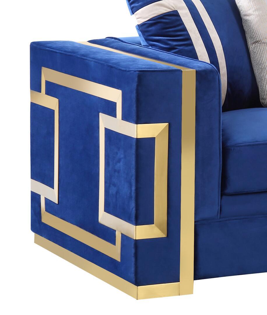 

        
Cosmos Furniture Lawrence Loveseat Gold/Blue Fabric 810053741412
