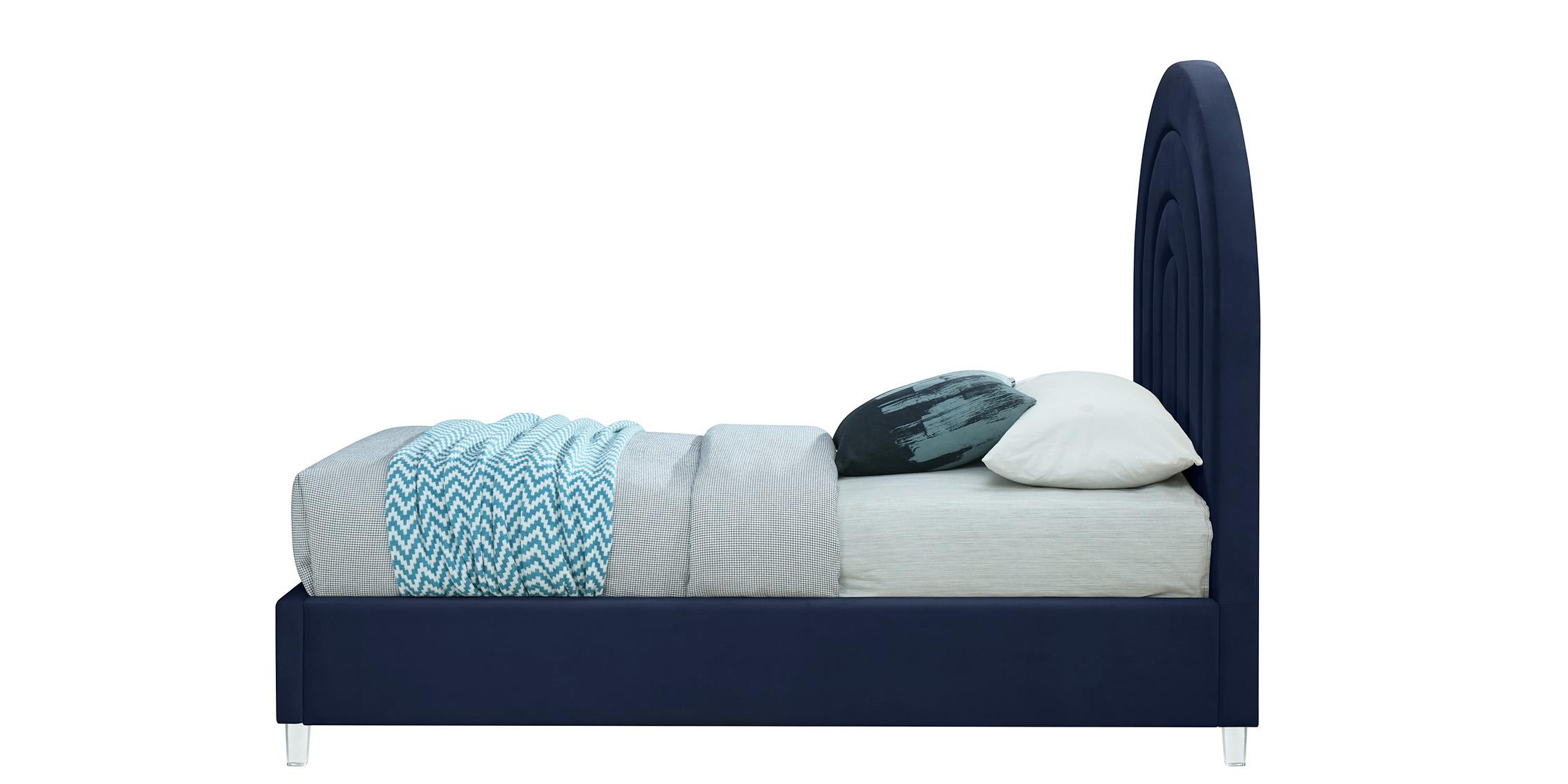 

    
RainbowNavy-T Meridian Furniture Platform Bed

