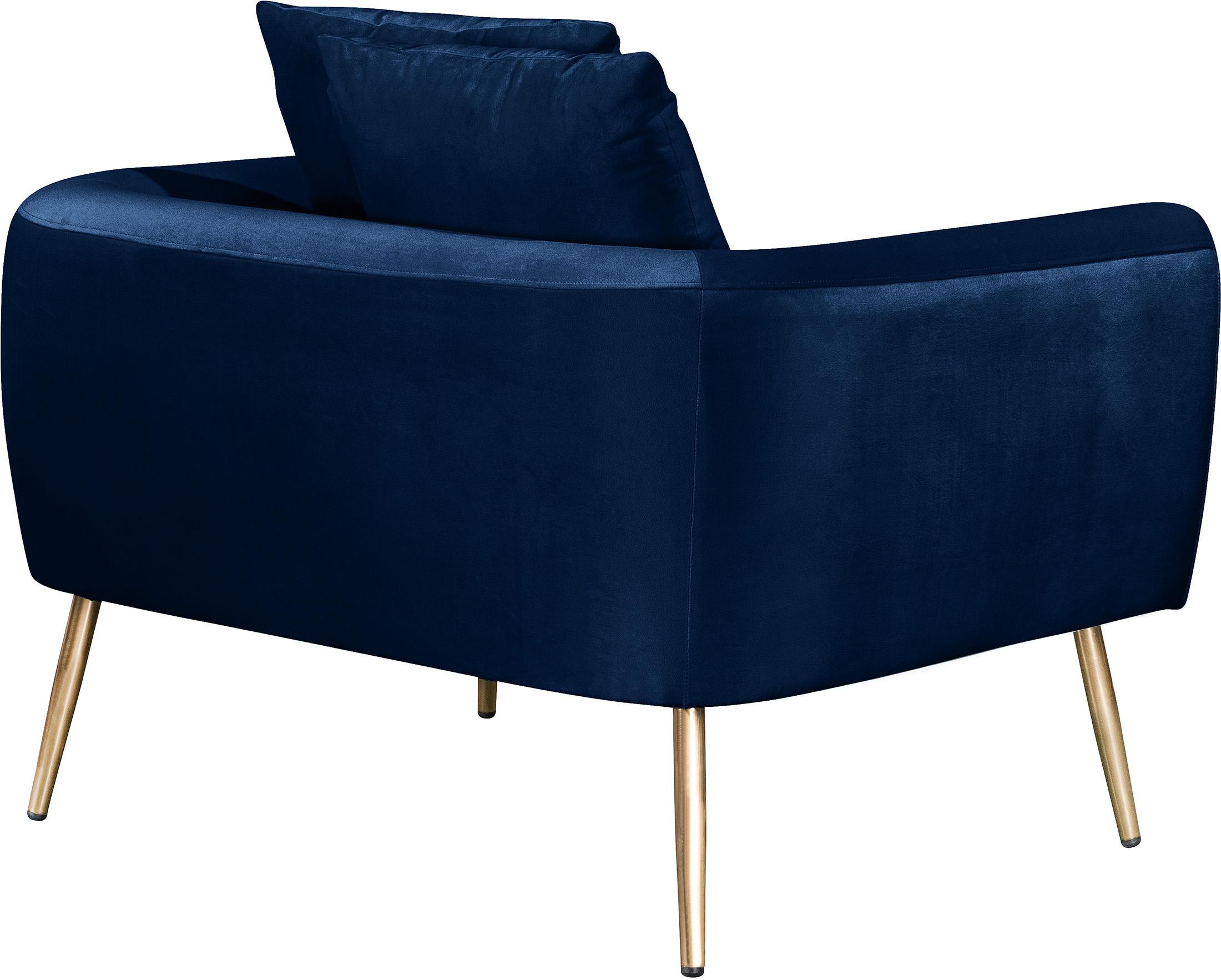 

        
Meridian Furniture Quinn Arm Chairs Navy Fabric 753359801230
