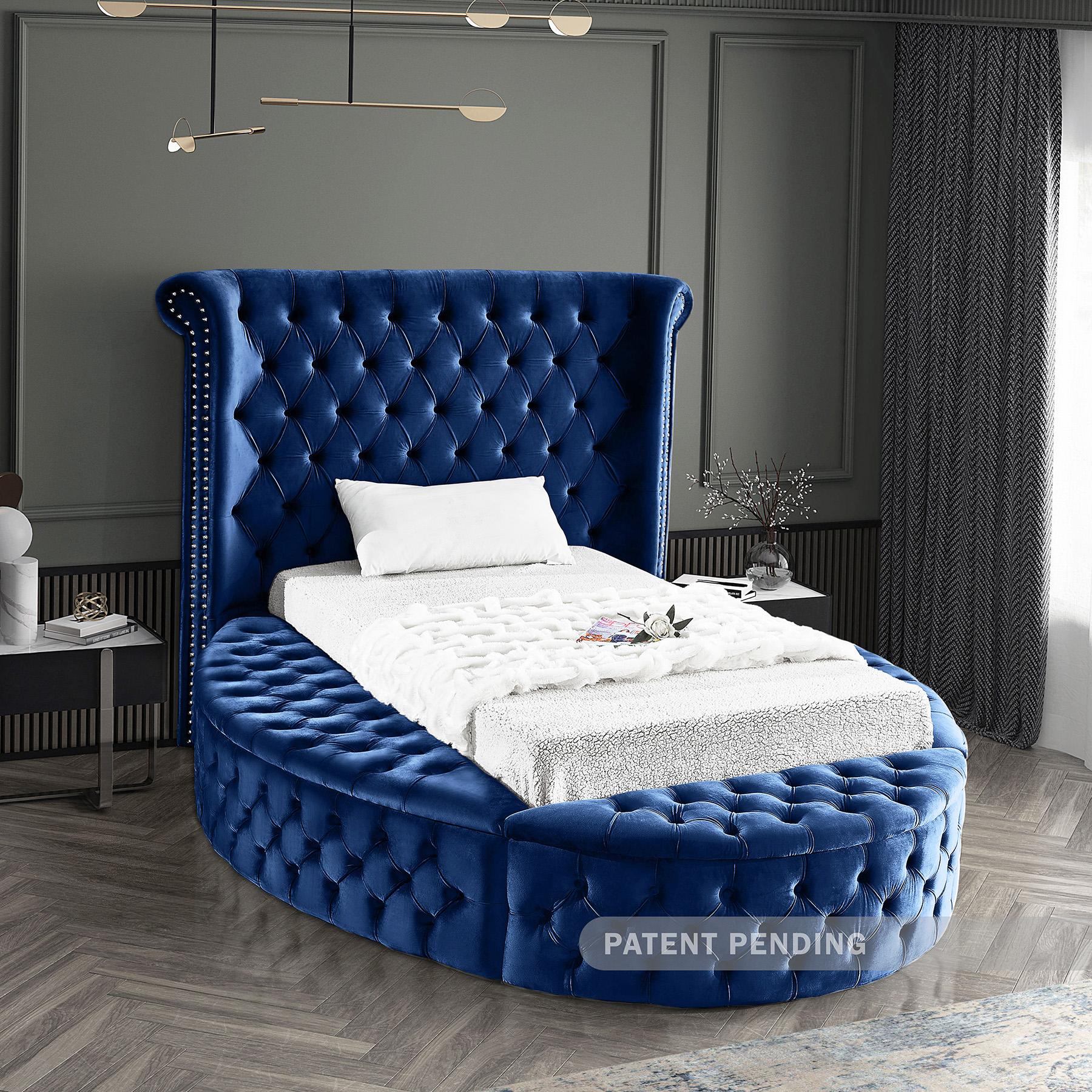 

    
LuxusNavy-T Meridian Furniture Storage Bed
