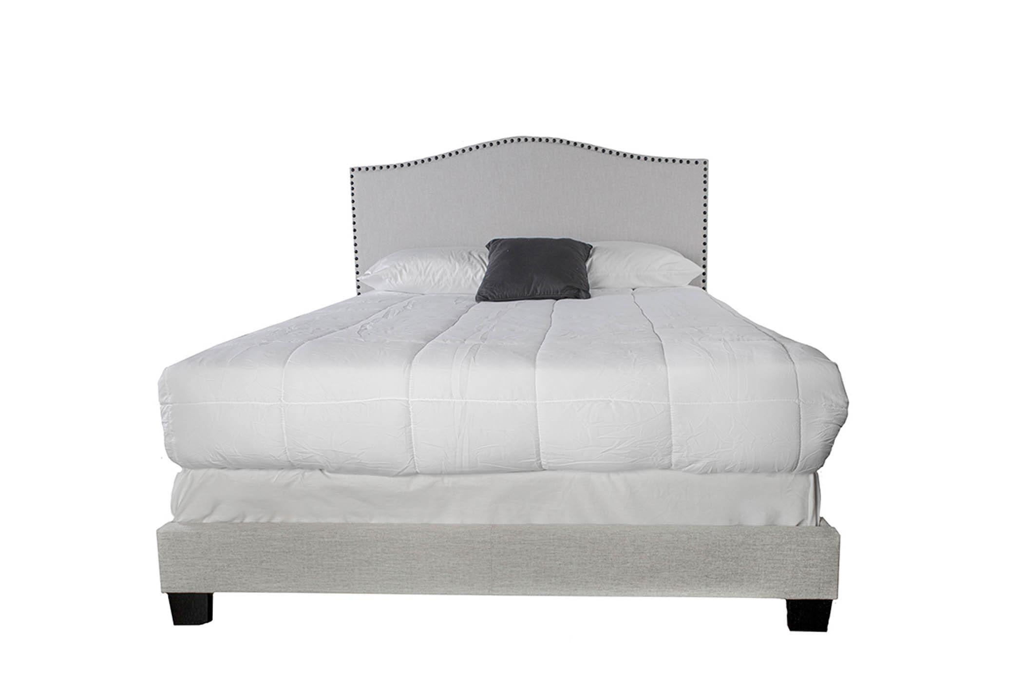

    
Off White Fabric Panel KING Bed AMY 1605DS-110 Bernards Modern
