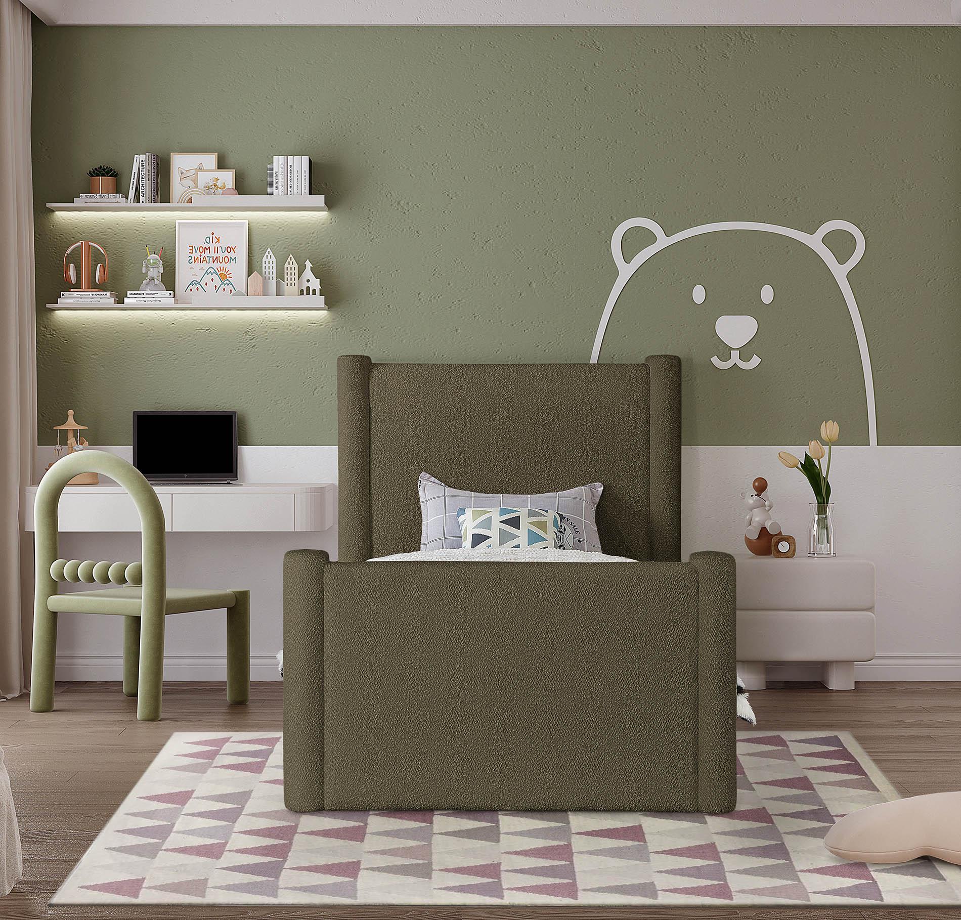 

        
Meridian Furniture ELIAS B1299Olive-T Panel Bed Olive Boucle 094308309583

