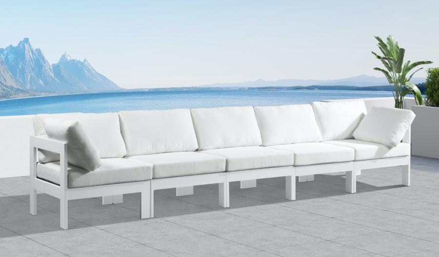

    
Outdoor White Aluminum Modular 5-Seats Sofa NIZUC 375White-S150A Meridian
