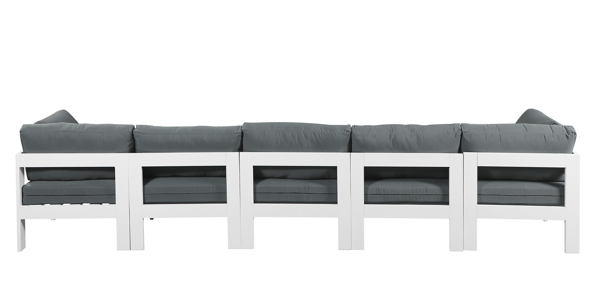 

        
Meridian Furniture NIZUC 375Grey-S150A Patio Sofa White/Gray Fabric 94308260532
