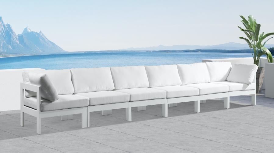 

    
Outdoor White Aluminum Modular 6-Seats Sofa NIZUC 375White-S180A Meridian
