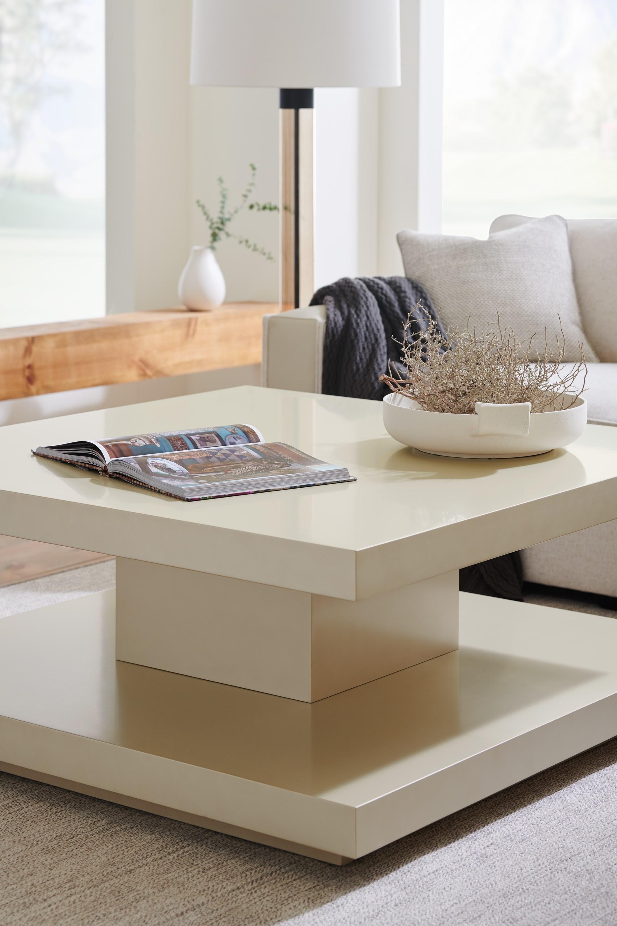

    
662896032765COOL AND CLASSIC Coffee Table
