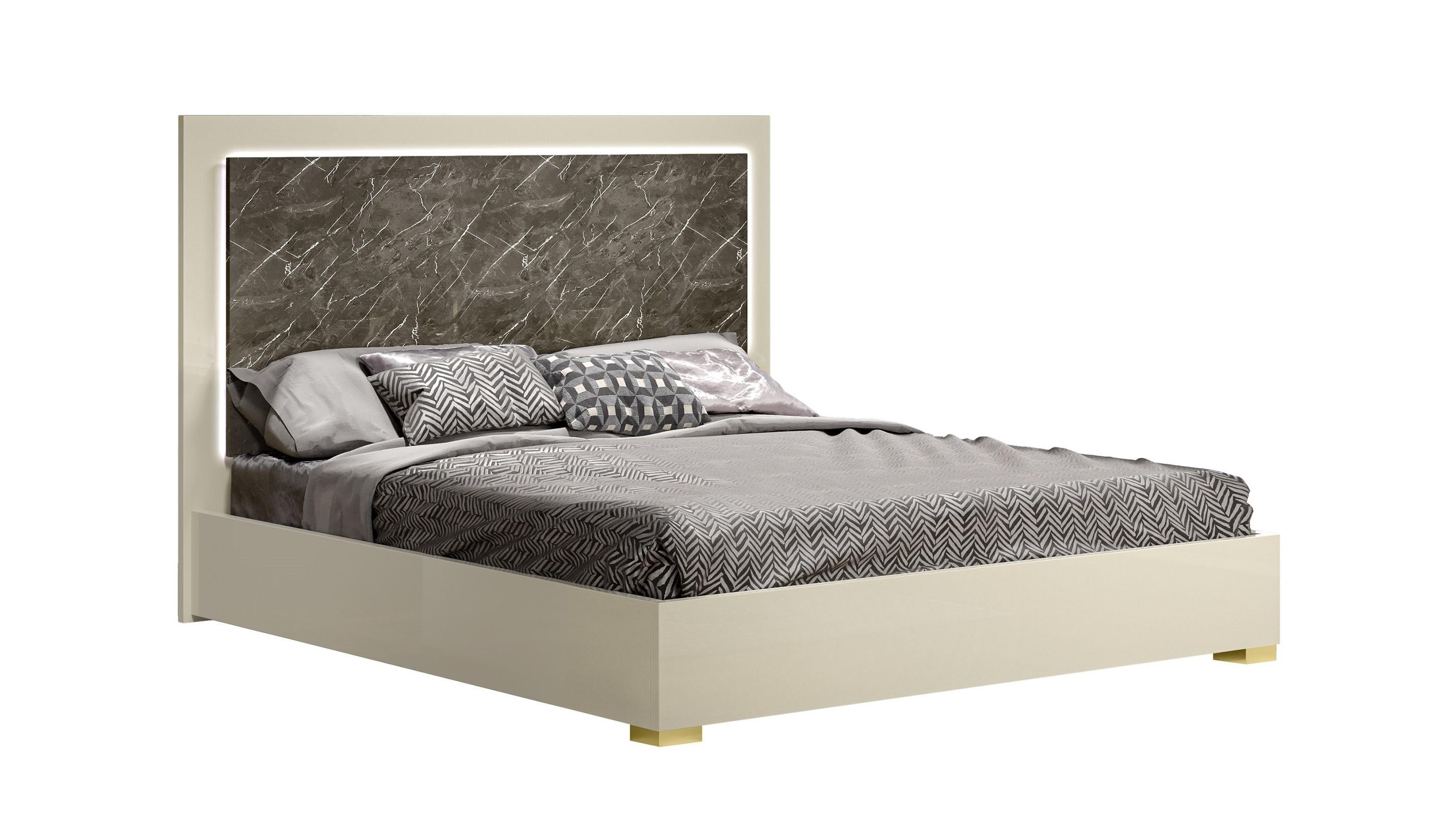 Contemporary Platform Bedroom Set Sonia SKU 18554-EK-3PC in White, Gray 