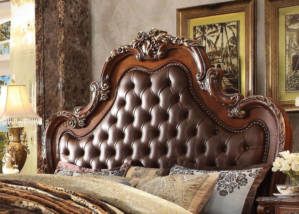 

    
Luxury Tufted PU Cherry Oak Perales Queen Bed Traditional Classic Carved Wood

