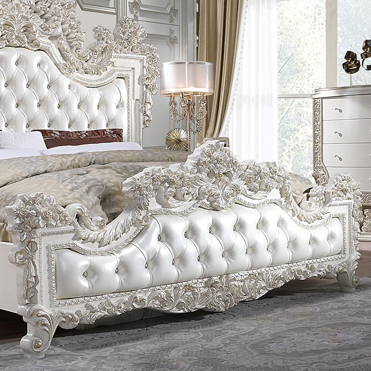 Traditional Sleigh Bed HD-1813 HD-CK1813 in White Faux Leather