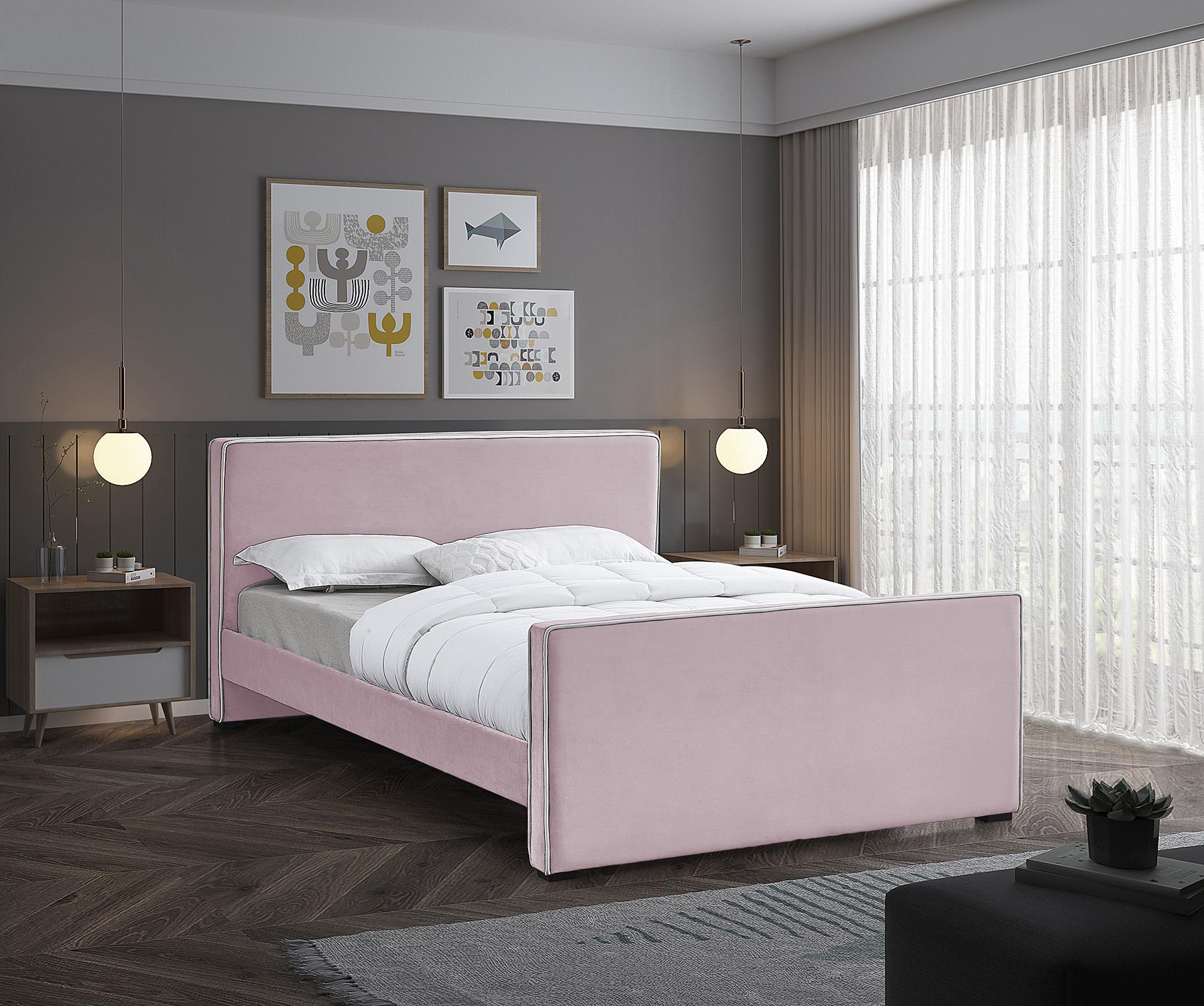 

    
Pink Velvet Full Bed DILLARD  DillardPink-F Meridian Contemporary Modern
