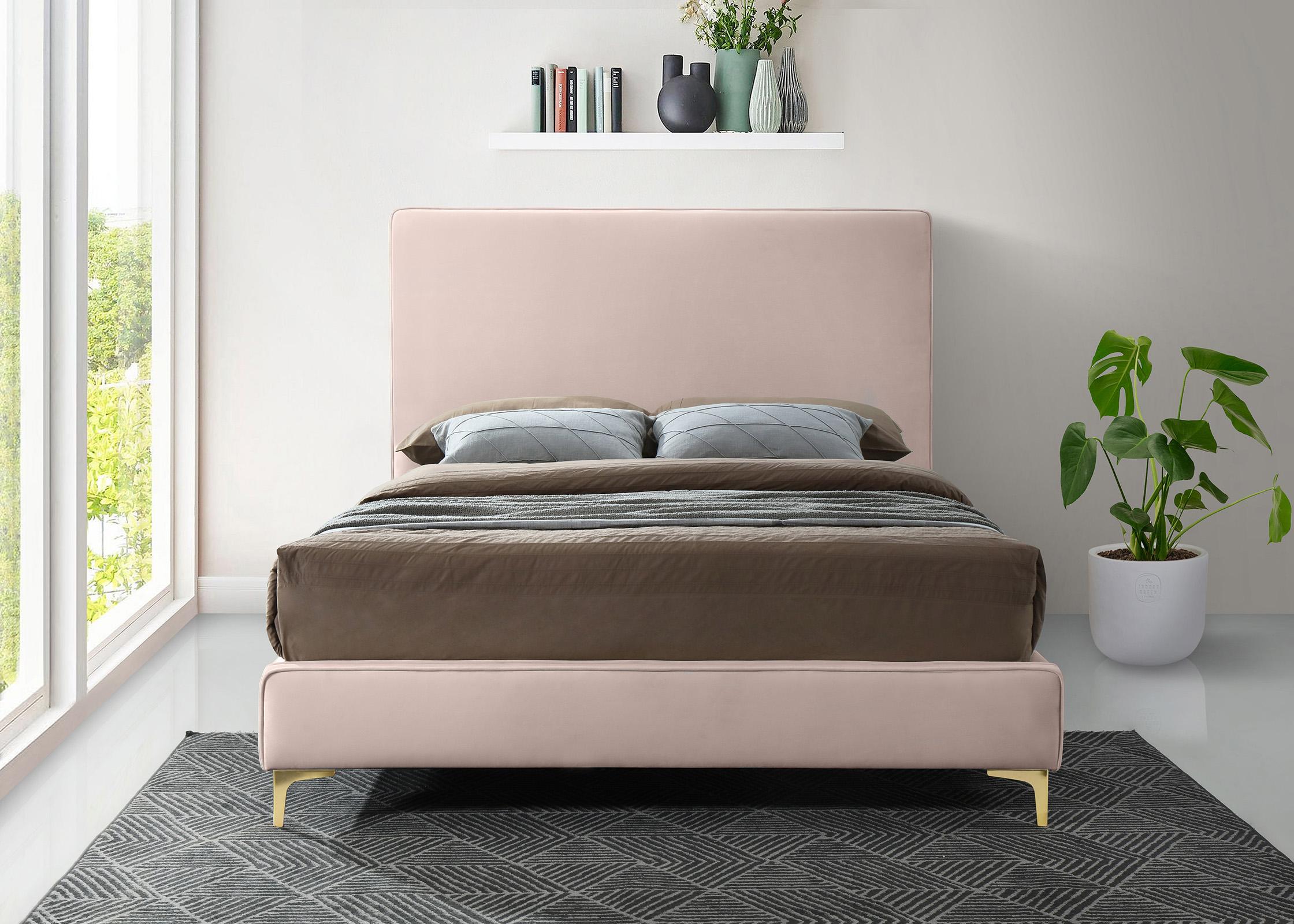 

        
Meridian Furniture GERI GeriPink-F Platform Bed Pink Fabric 753359804187
