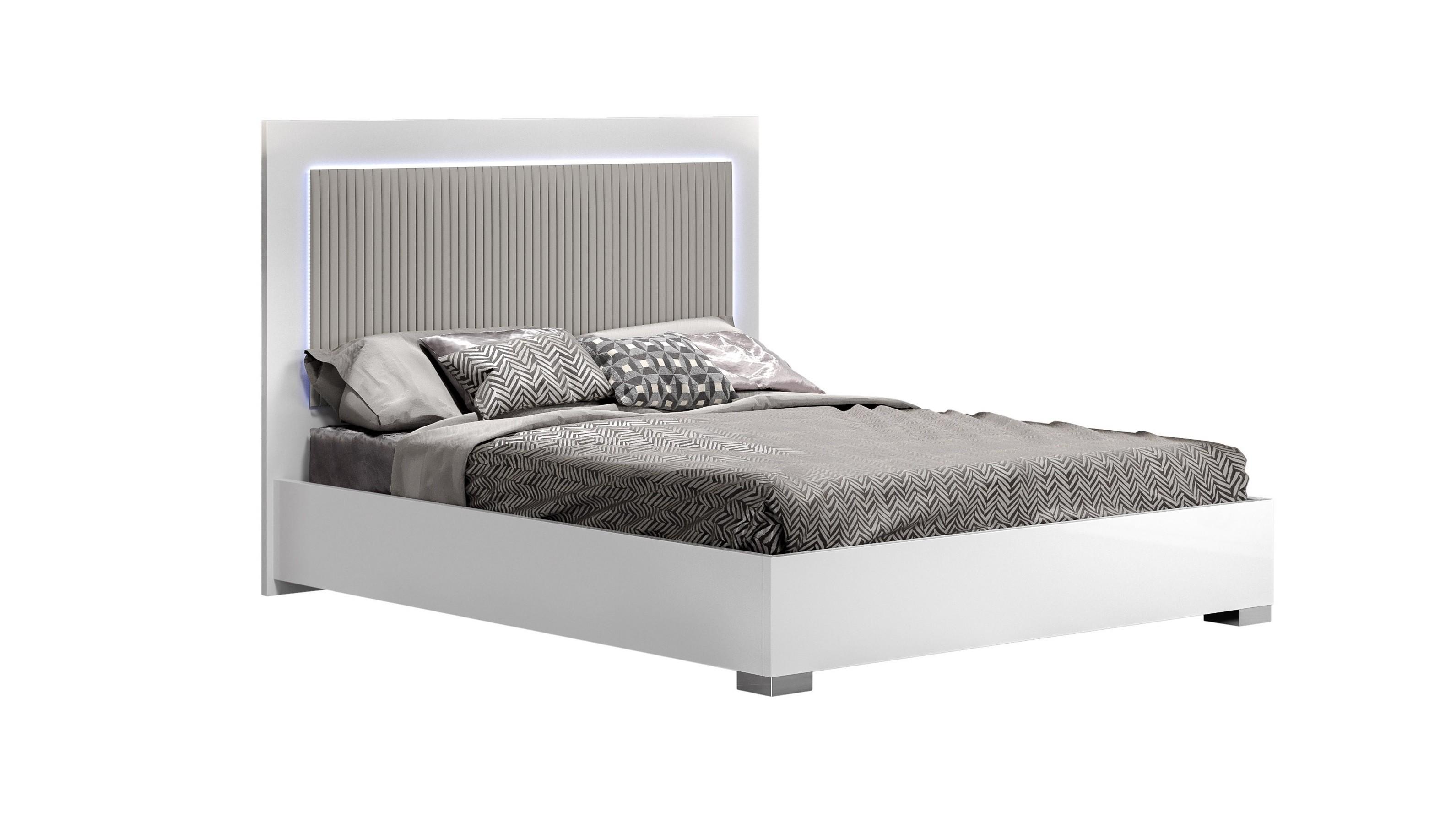 Contemporary Platform Bed Luxuria SKU 18122-EK in White Microfiber