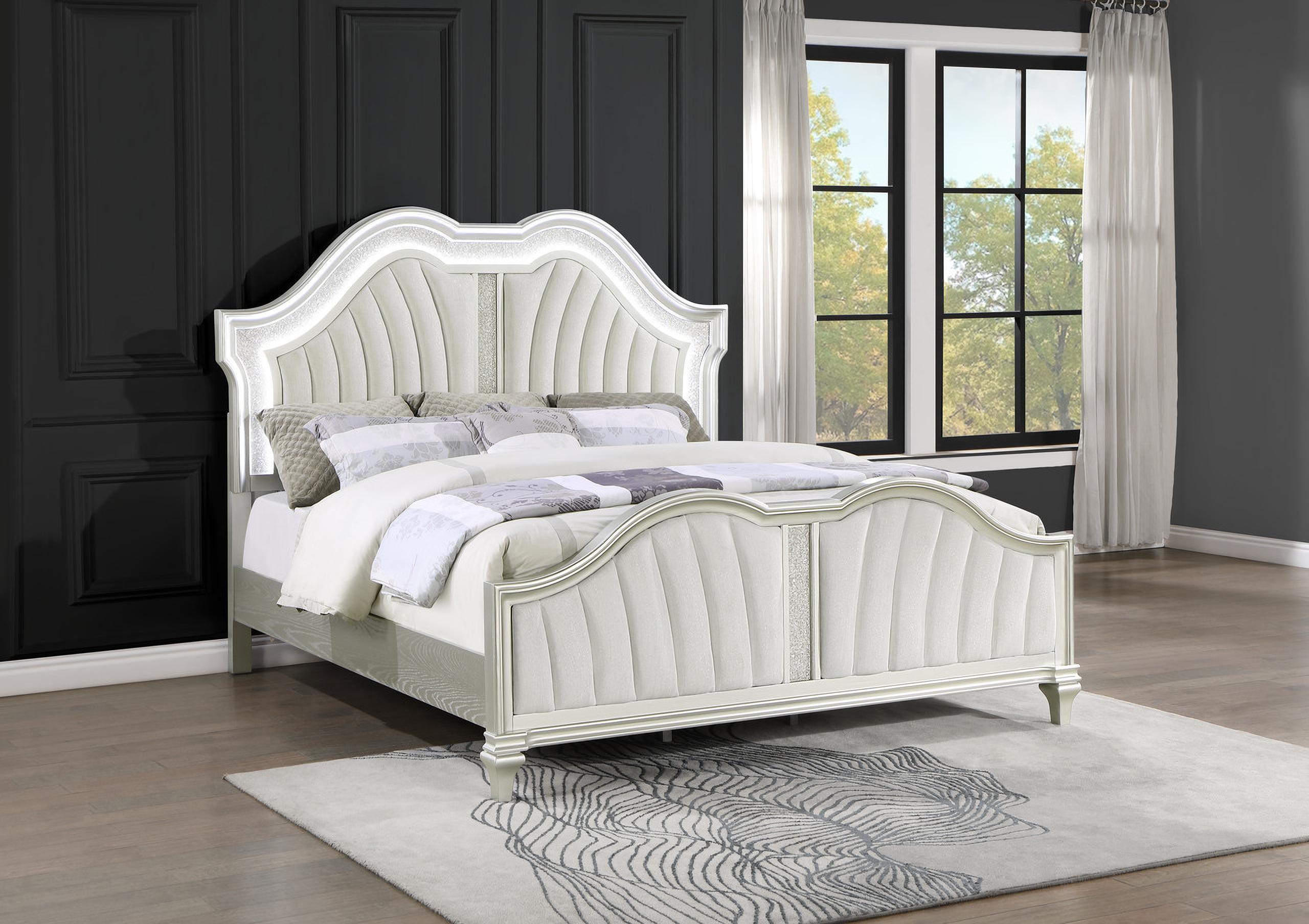 

    
Queen Bed Made with Wood In Silver Paris Galaxy Home Contemporary
