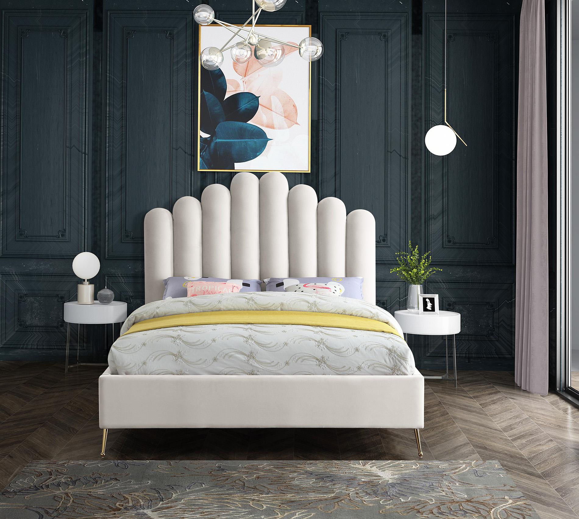 

        
Meridian Furniture LILY Cream-K Platform Bed Chrome/Cream Velvet 704831406863
