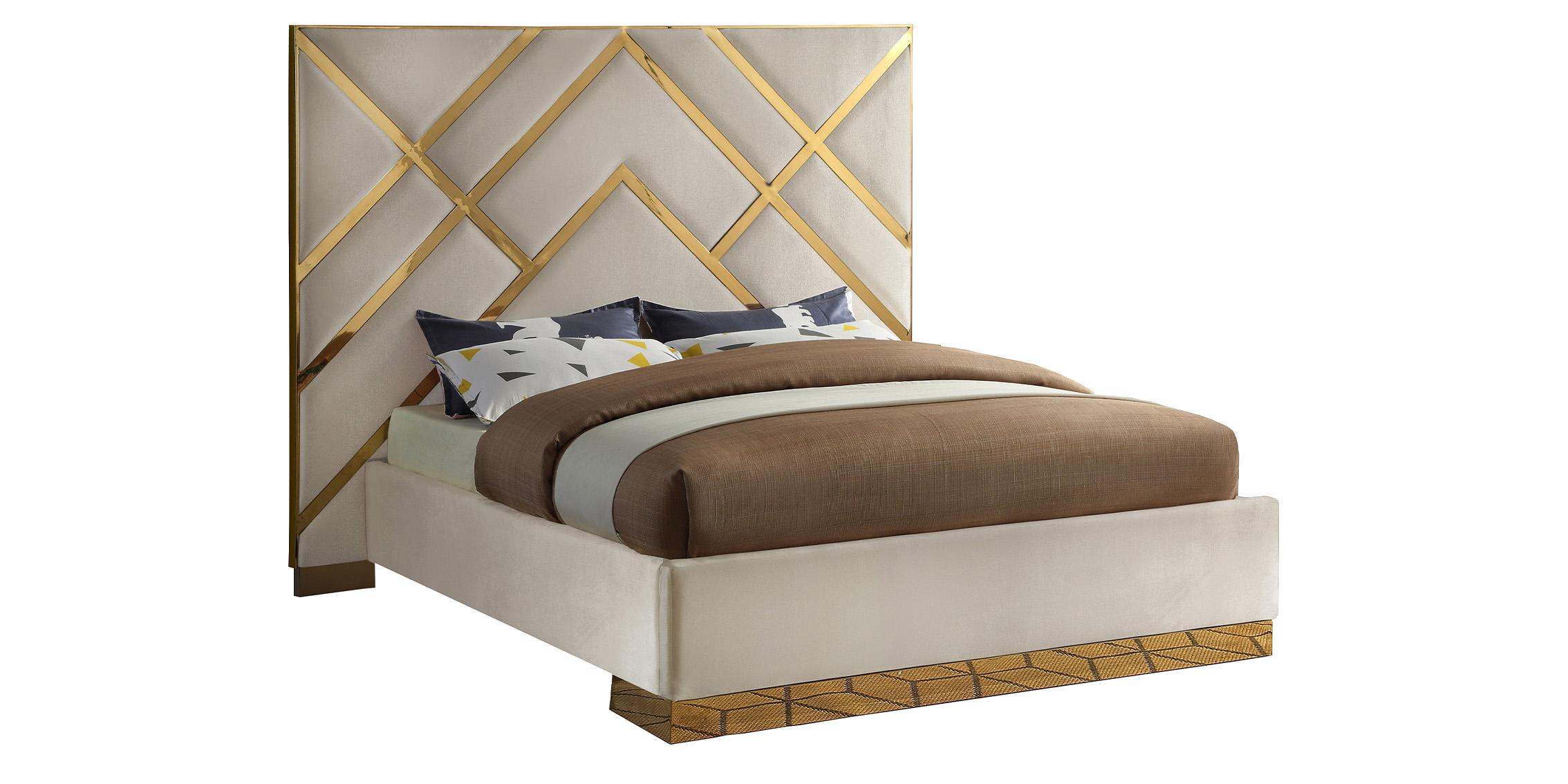 

    
Rich Cream Velvet & Gold Metal King Bed VECTOR Meridian Contemporary Modern
