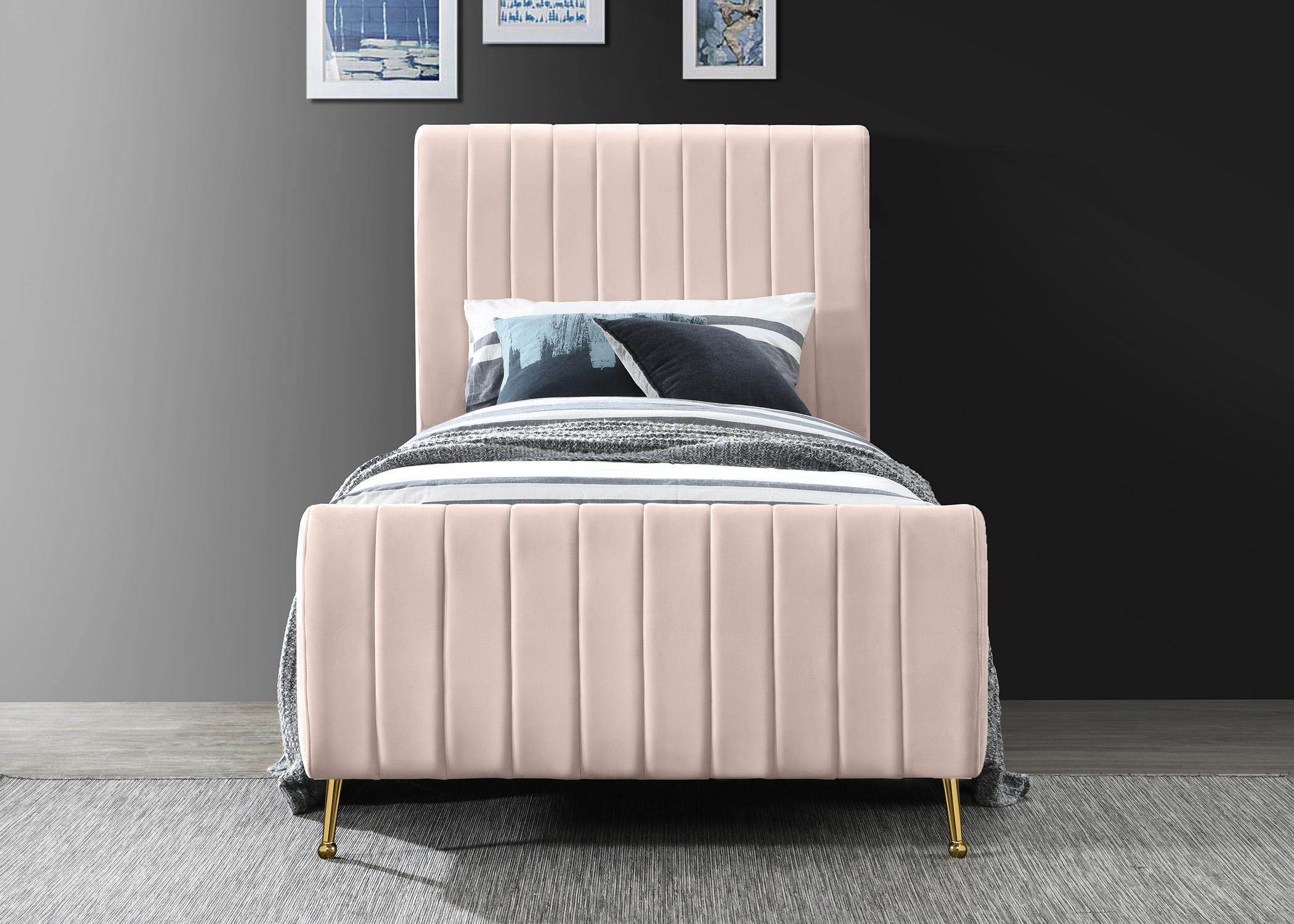 

        
Meridian Furniture ZARA Pink-T Platform Bed Pink/Gold Velvet 704831407969

