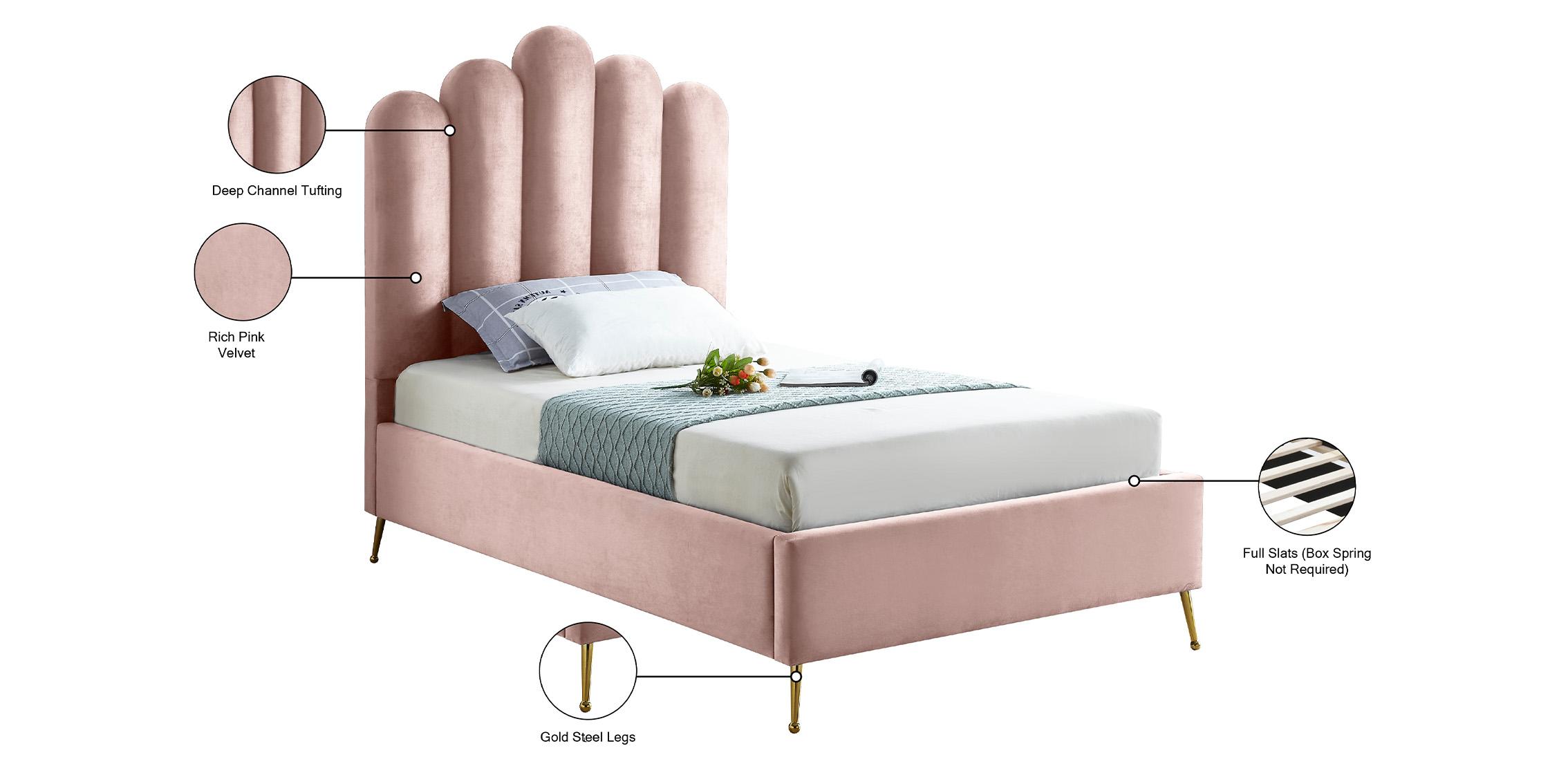 

    
LilyPink-T Meridian Furniture Platform Bed
