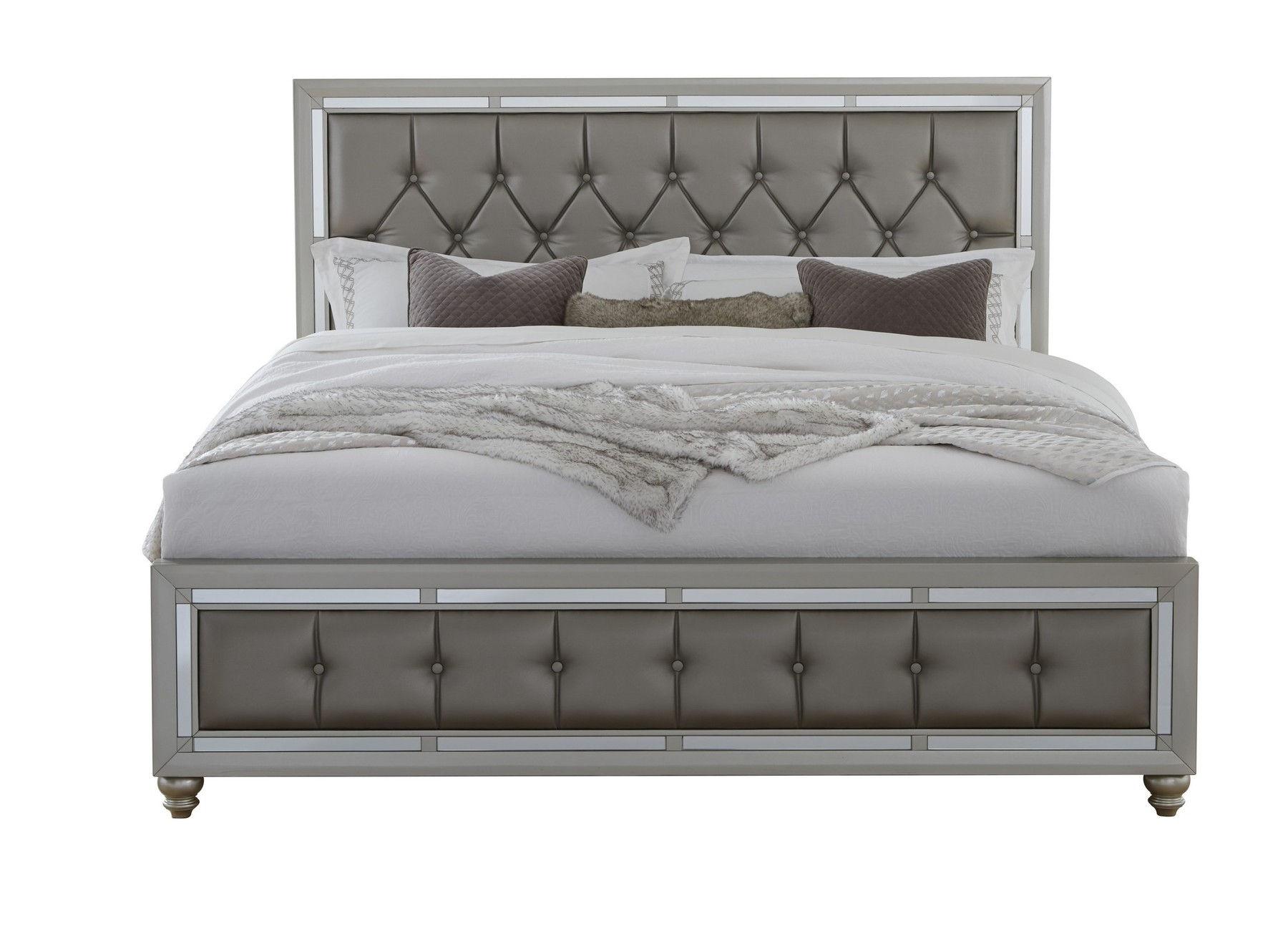

    
RILEY Casual Silver Finish w/ Mirror Accents Queen Bed Global US
