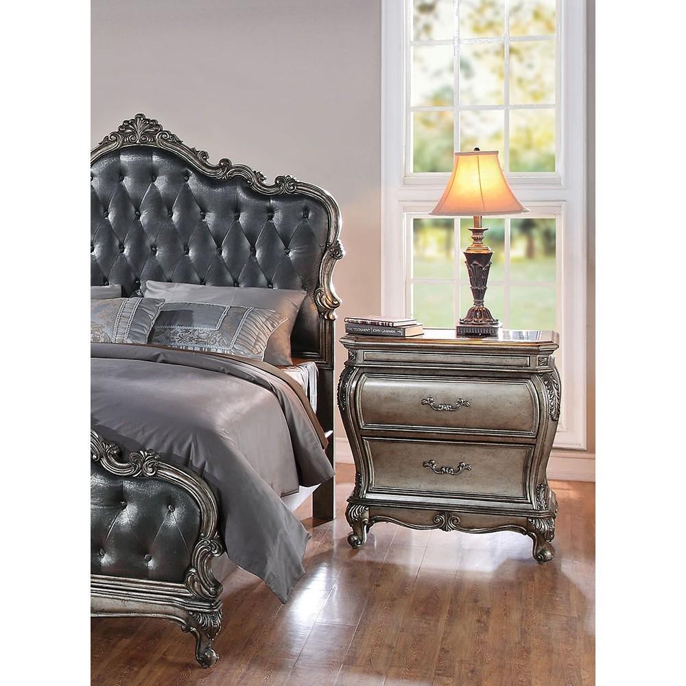 

                    
Buy Rory King Silver Gray Antique Platinum Upholstered Standard Bedroom Set 5
