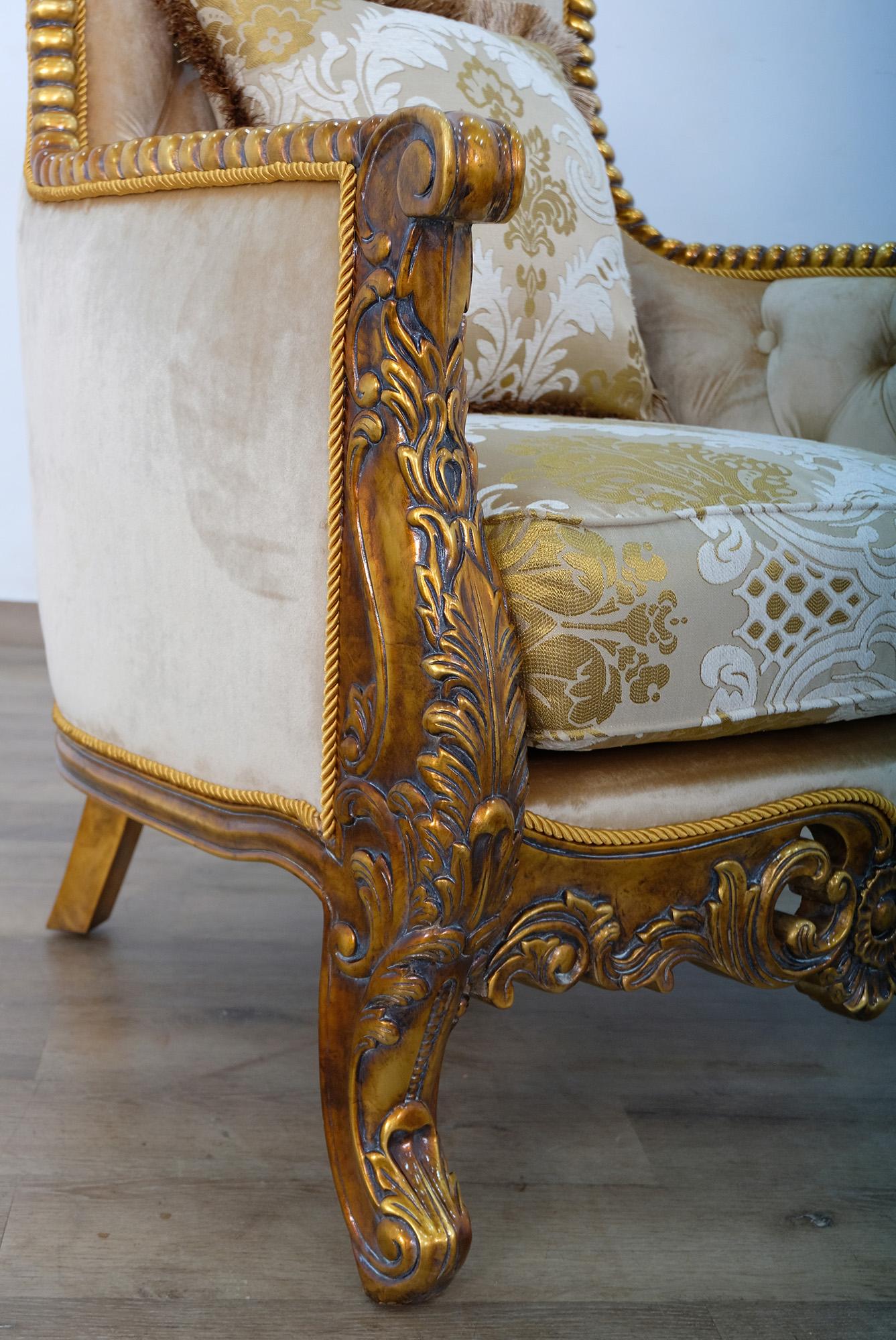 

        
EUROPEAN FURNITURE MAGGIOLINI Arm Chair Antique/Gold/Beige Fabric 6015427030091
