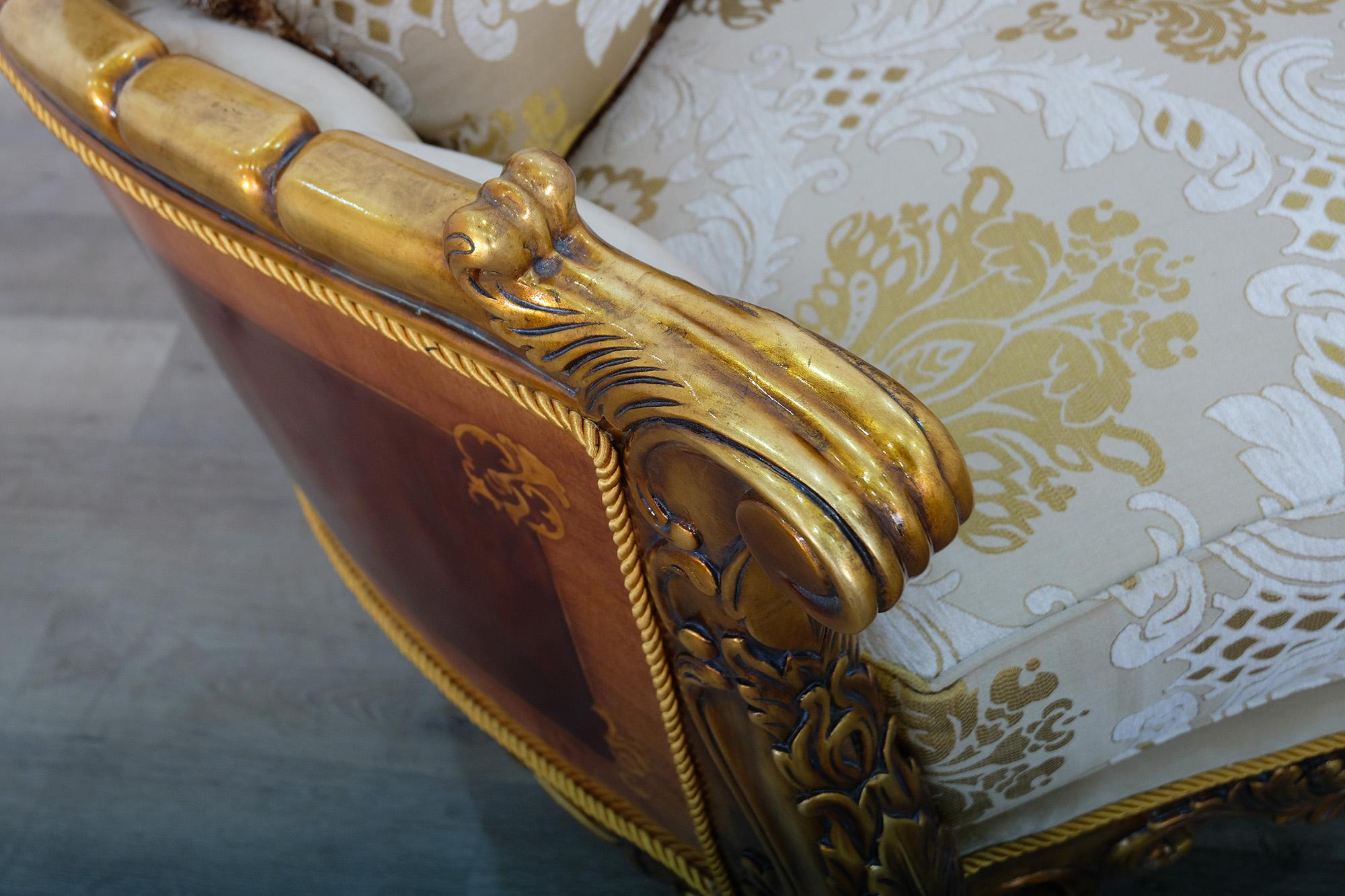 

    
31055-S Royal Luxury Gold & Sand Fabric MAGGIOLINI Sofa EUROPEAN FURNITURE Carved Wood
