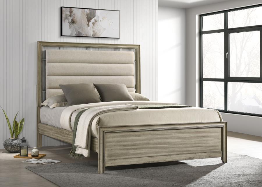 

    
Rustic Beige Wood King Panel Bed Coaster Giselle 224391KE
