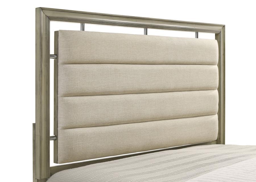 

    
224391Q Coaster Panel Bed
