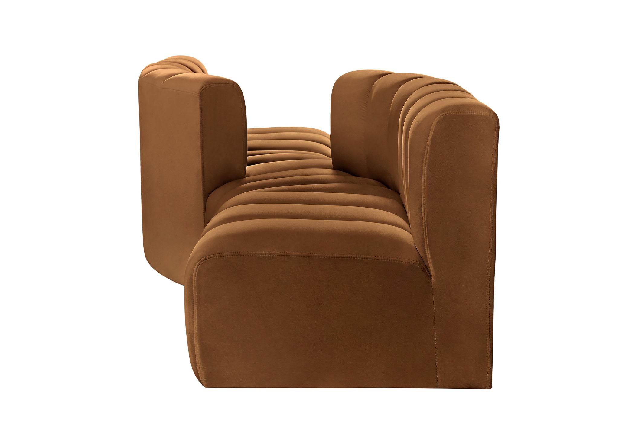 

        
Meridian Furniture ARC 103Saddle-S4A Modular Sectional Sofa Saddle Velvet 094308299037
