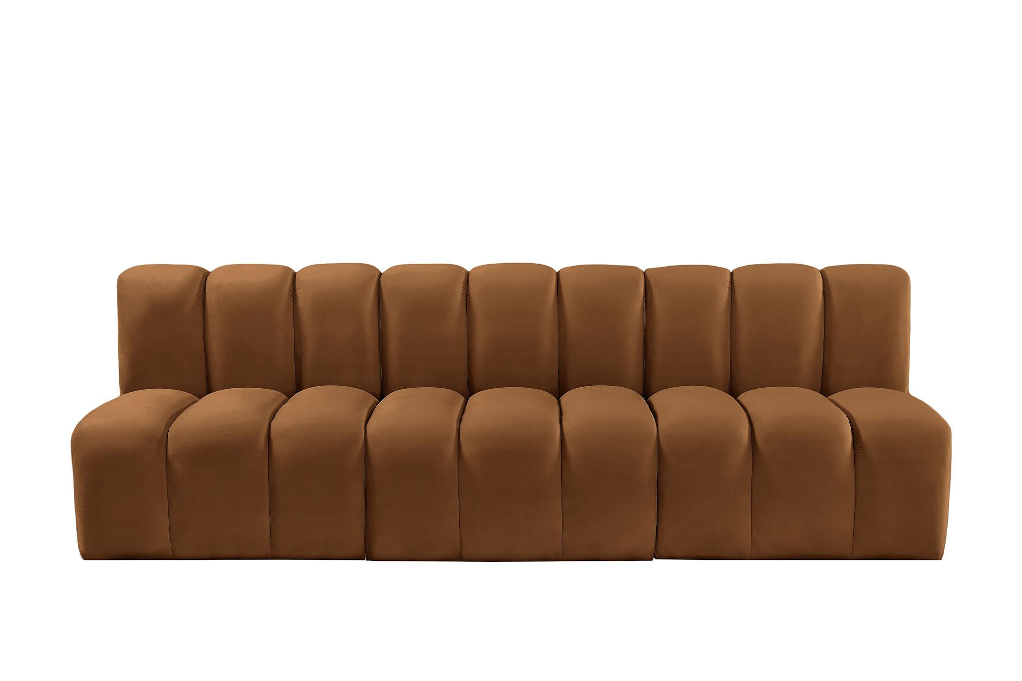 

        
Meridian Furniture ARC 103Saddle-S3F Modular Sofa Saddle Velvet 094308299020
