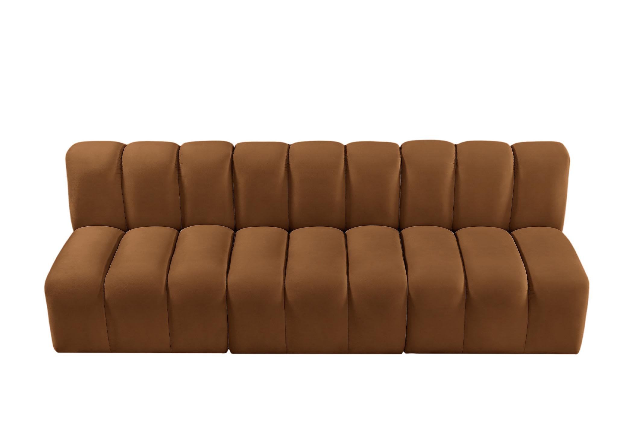 

    
Meridian Furniture ARC 103Saddle-S3F Modular Sofa Saddle 103Saddle-S3F
