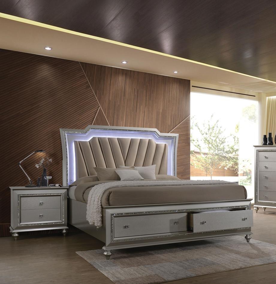 

    
Champagne Fabric w/LED Lights Tufted Samana Storage KING Bedroom Set 3P Modern
