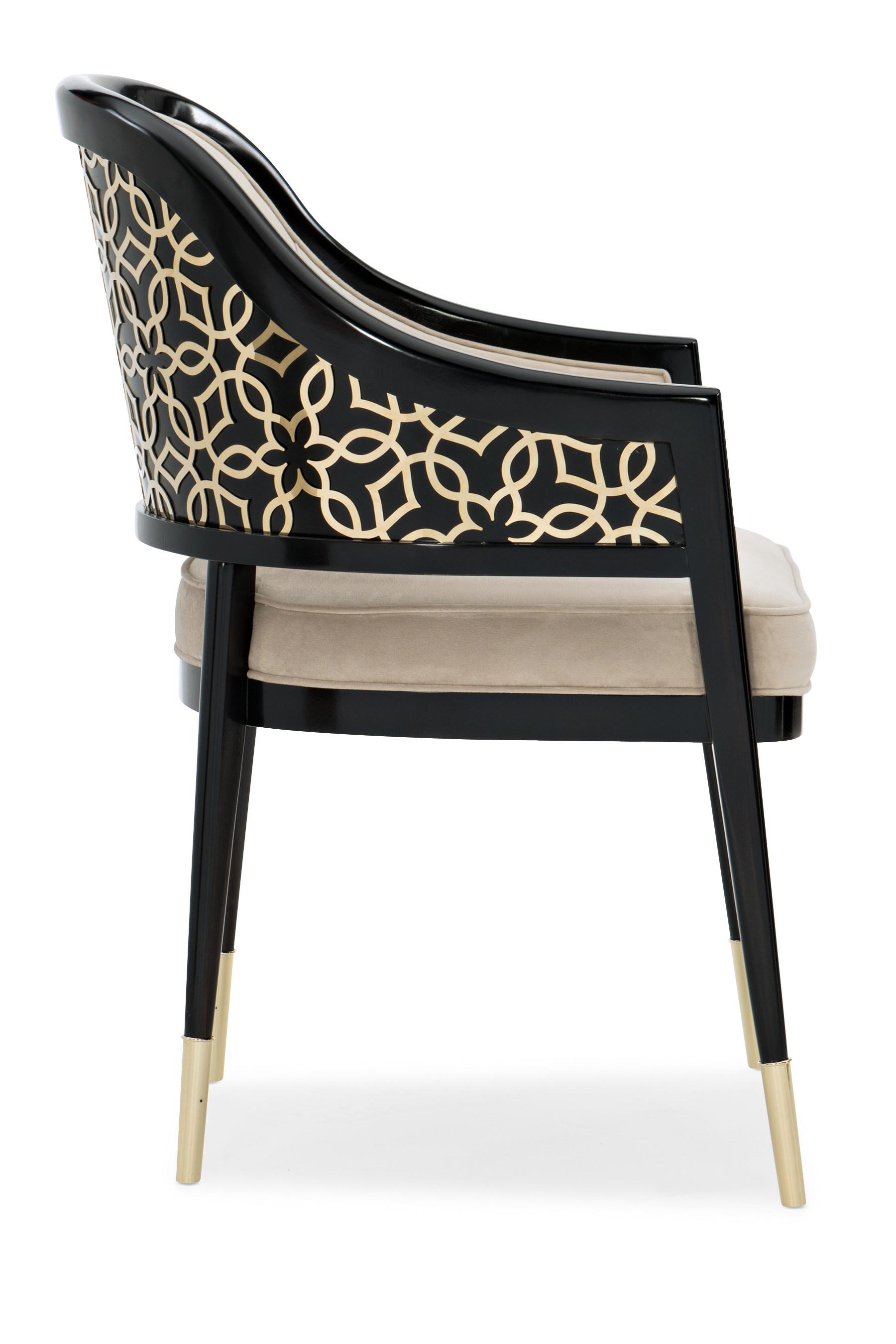 

        
Caracole CLUB MEMBER AT THE TABLE Accent Chair Ebony/Gold/Black Fabric 662896029413
