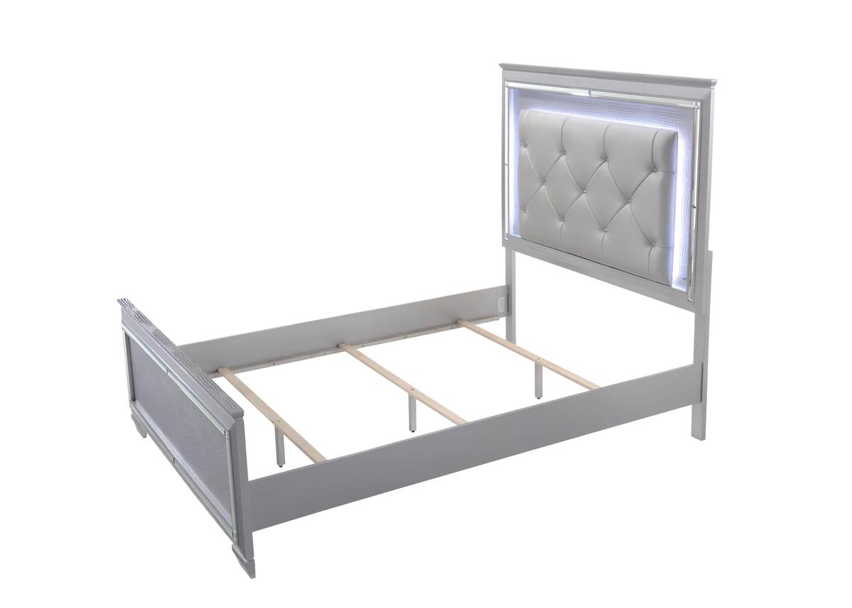 

    
Silver & Blue Queen Size Panel Bed w/ LED Lights by Crown Mark Lillian B7100-Q-Bed
