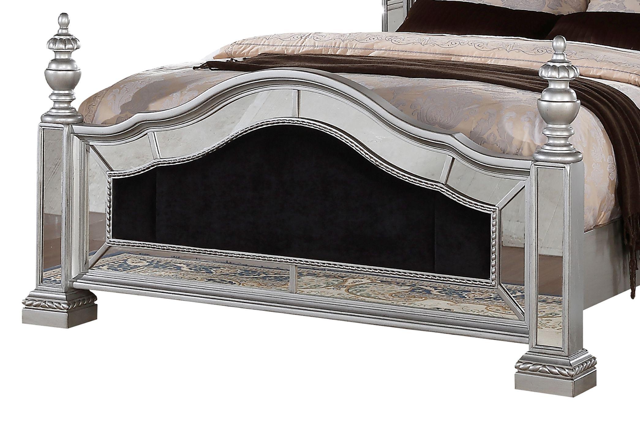 

        
Cosmos Furniture Pamela Panel Bedroom Set Silver/Black Faux Leather 810053743010
